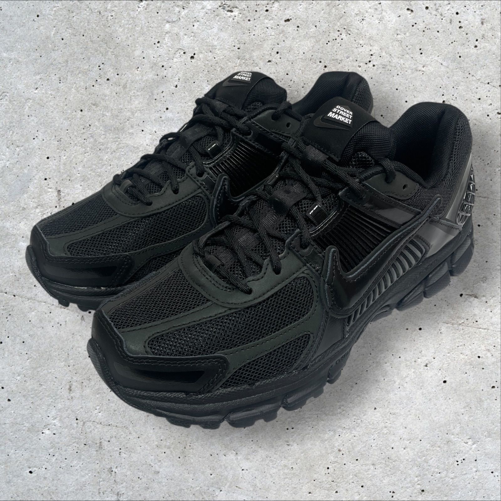 定価:23980円 Dover Street Market × Nike Zoom Vomero 5 