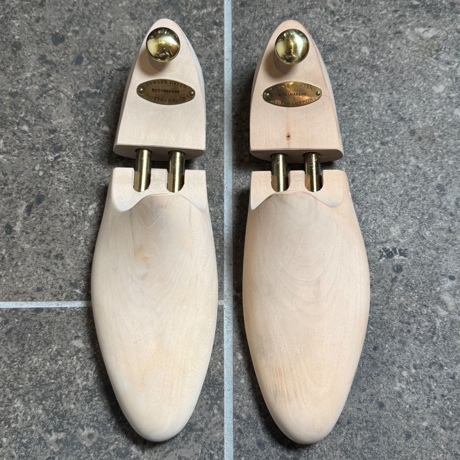 美品】EDWARD GREEN CHELSEA 黒 9.5E 純正シューツリー付 - メルカリ