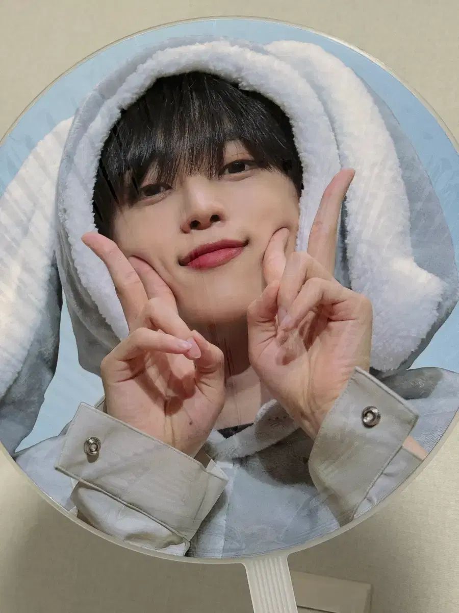 タレントグッズ THE BOYZ(ザ・ボーイズ・ドボイズ) ソヌ(SUNWOO) うさぎ うちわ