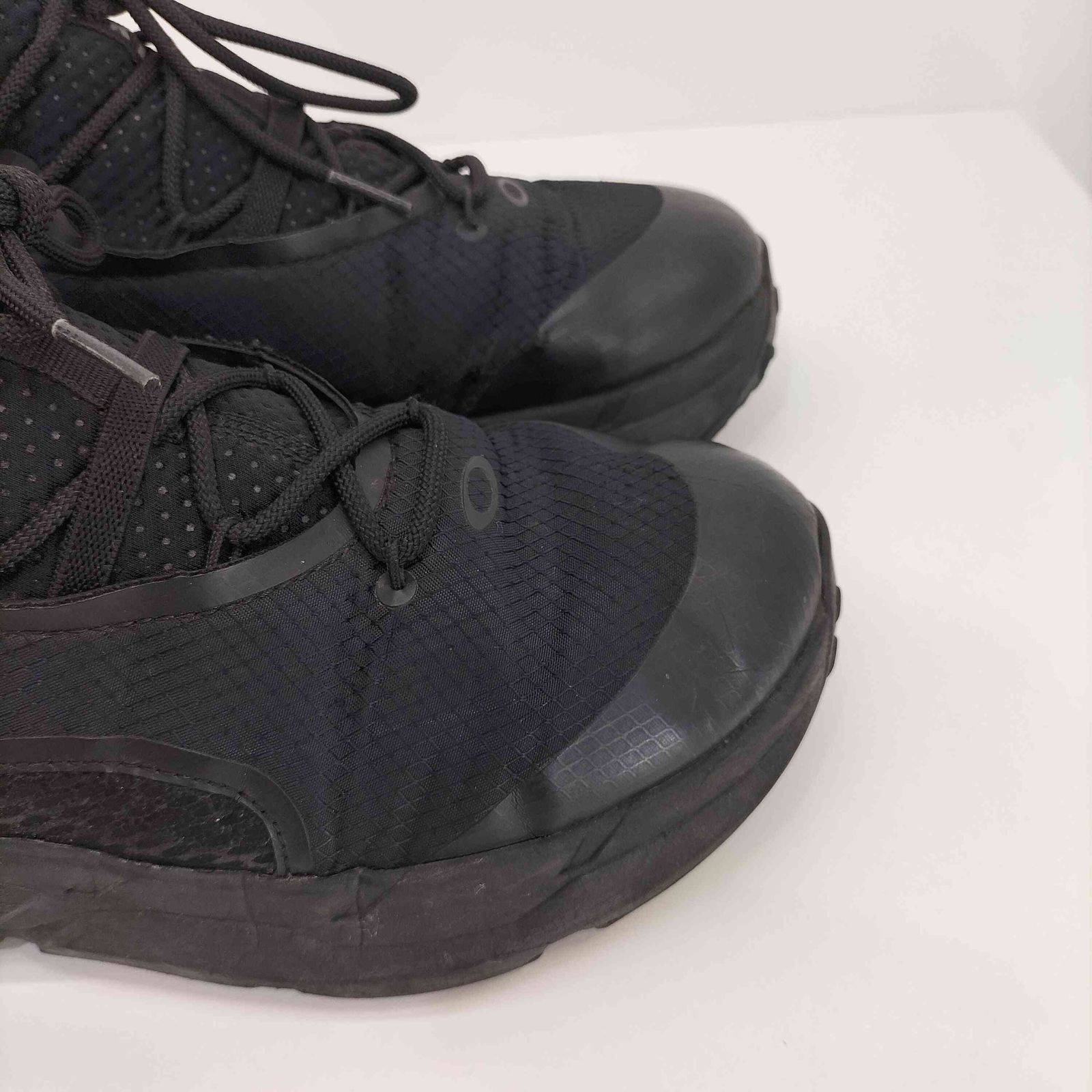 オークリー OAKLEY LIGHT SHIELD vibramソール ウォーキング 