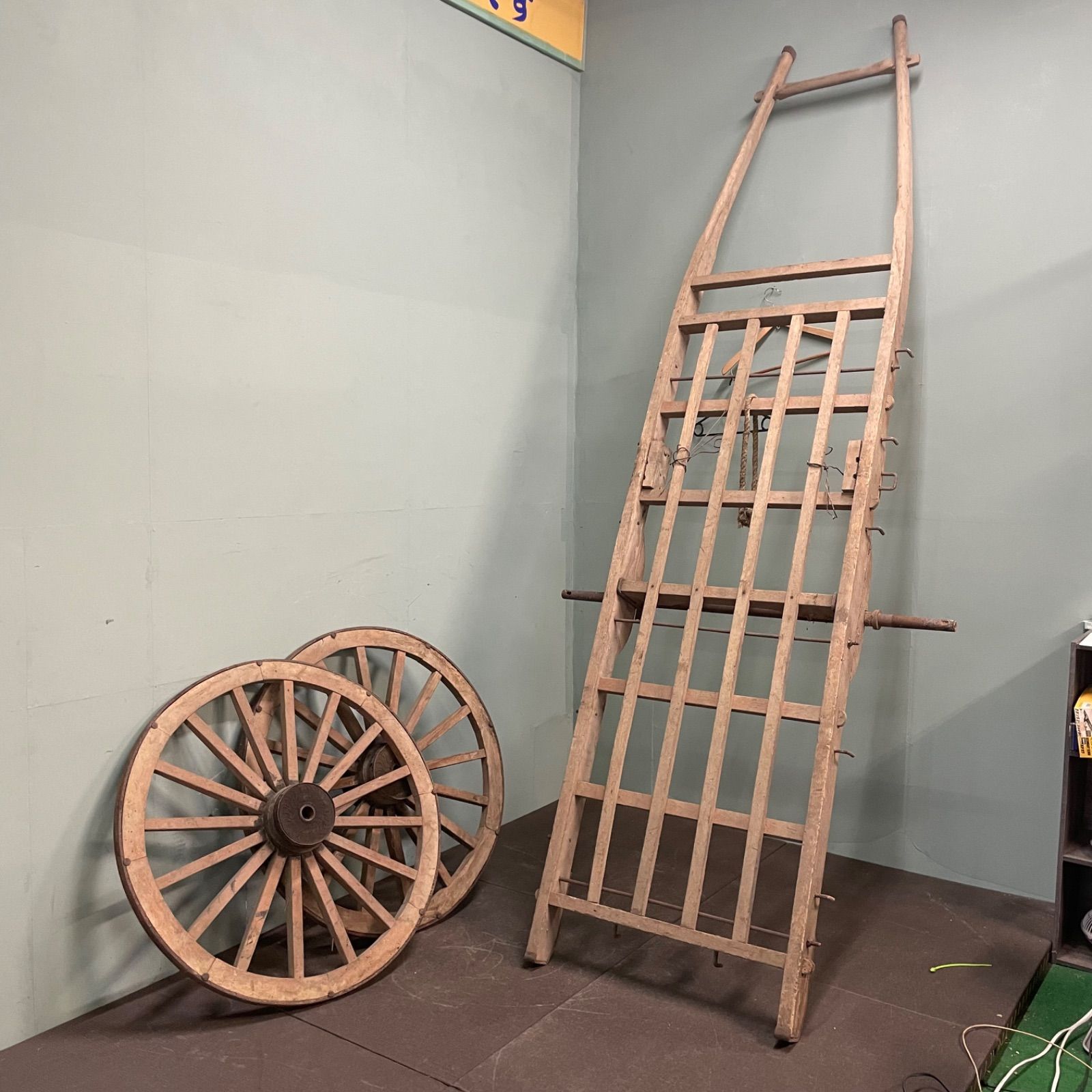 ♭ アンティーク 大八車 車輪セット 荷車 レトロ 馬車 牛車 オブジェ ♭ アンティーク 大八車 車輪セット 荷車 レトロ 馬車 牛車 オブジェ