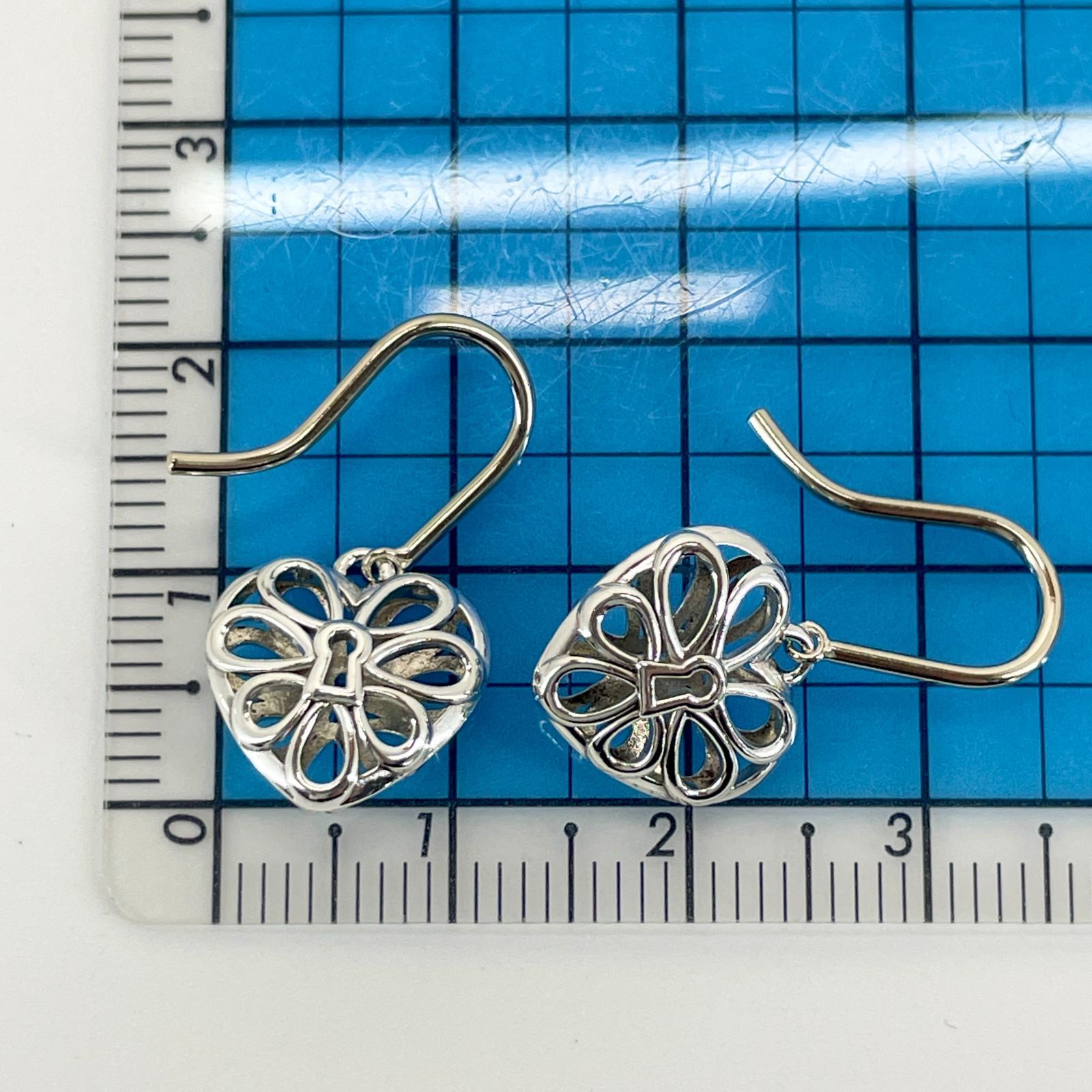 美品 ティファニー フィリグリーハート キー フック ピアス/24-3278 