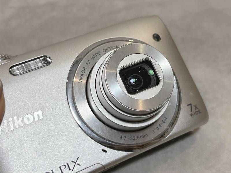 Nikon デジタルカメラ COOLPIX S3500 シルバー 作動確認済み Nikon