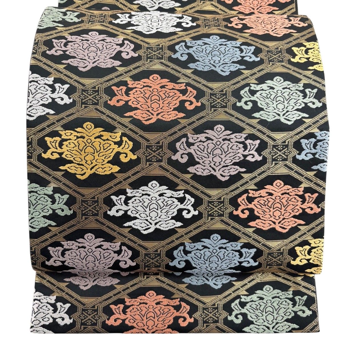 美品】 袋帯 秀品 菱 花 唐織 箔 黒 六通 正絹 【中古】 - メルカリ 美品】 袋帯 秀品 菱 花 唐織 箔 黒 六通 正絹 【中古】 - メルカリ