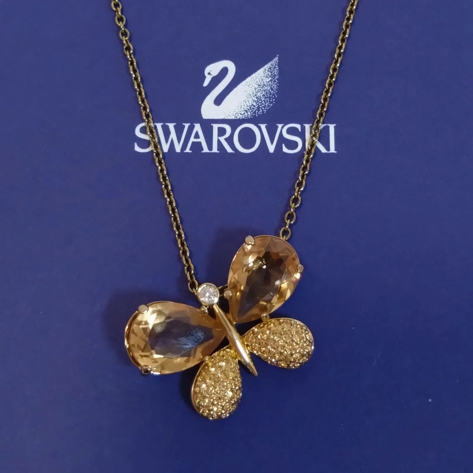 Swarovski バタフライ 蝶 ゴールドネックレス 新品同様 SWAROVSKI