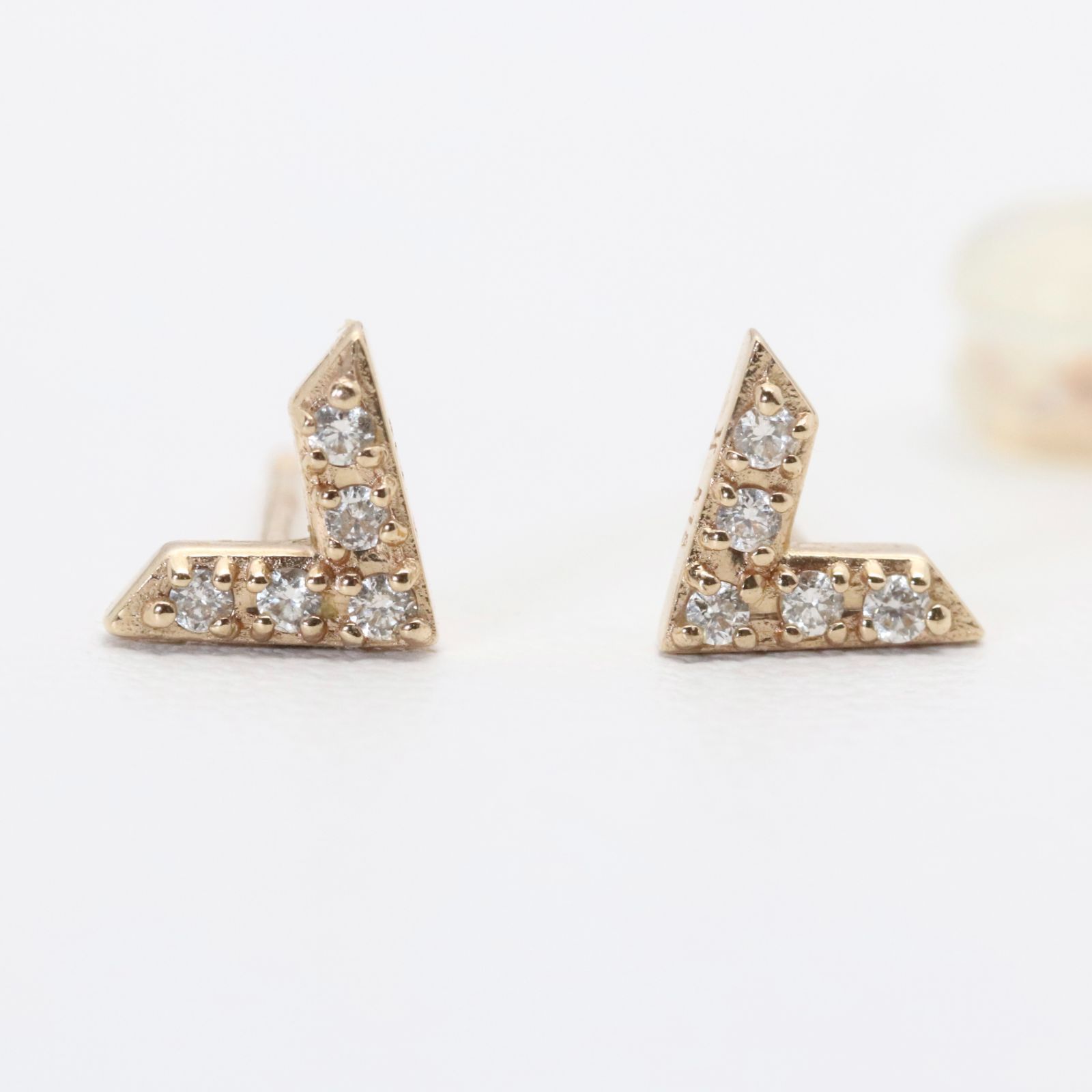 美品 ヴァンドーム青山 ダイヤモンド Vモチーフ K18 ピアス/24-160S 