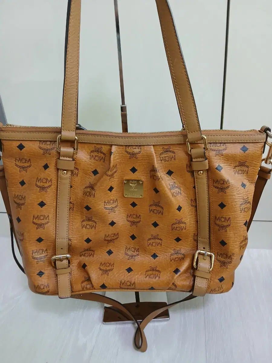 MCM 正規品 バッグ - メルカリ
