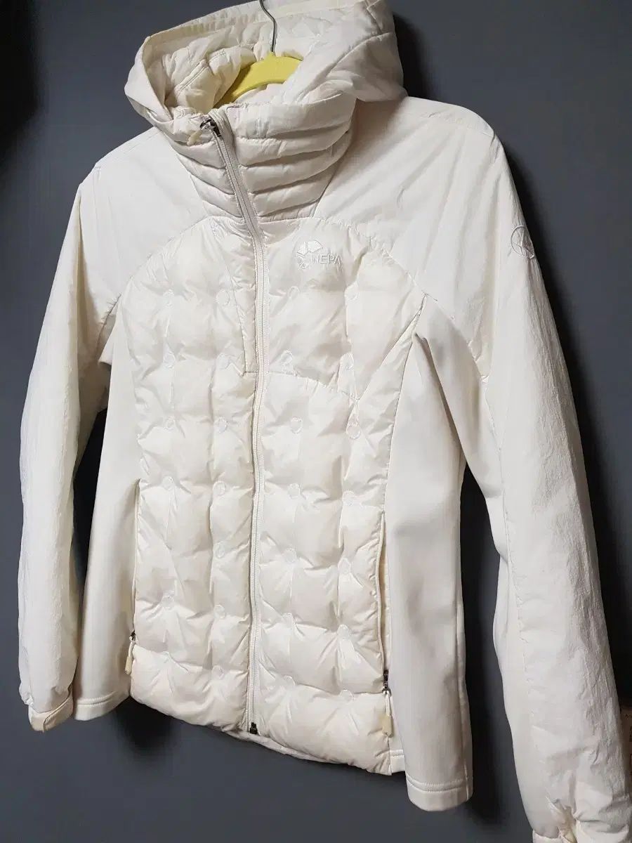アウトドア NEPA レディース フリース ジャケット アイボリー