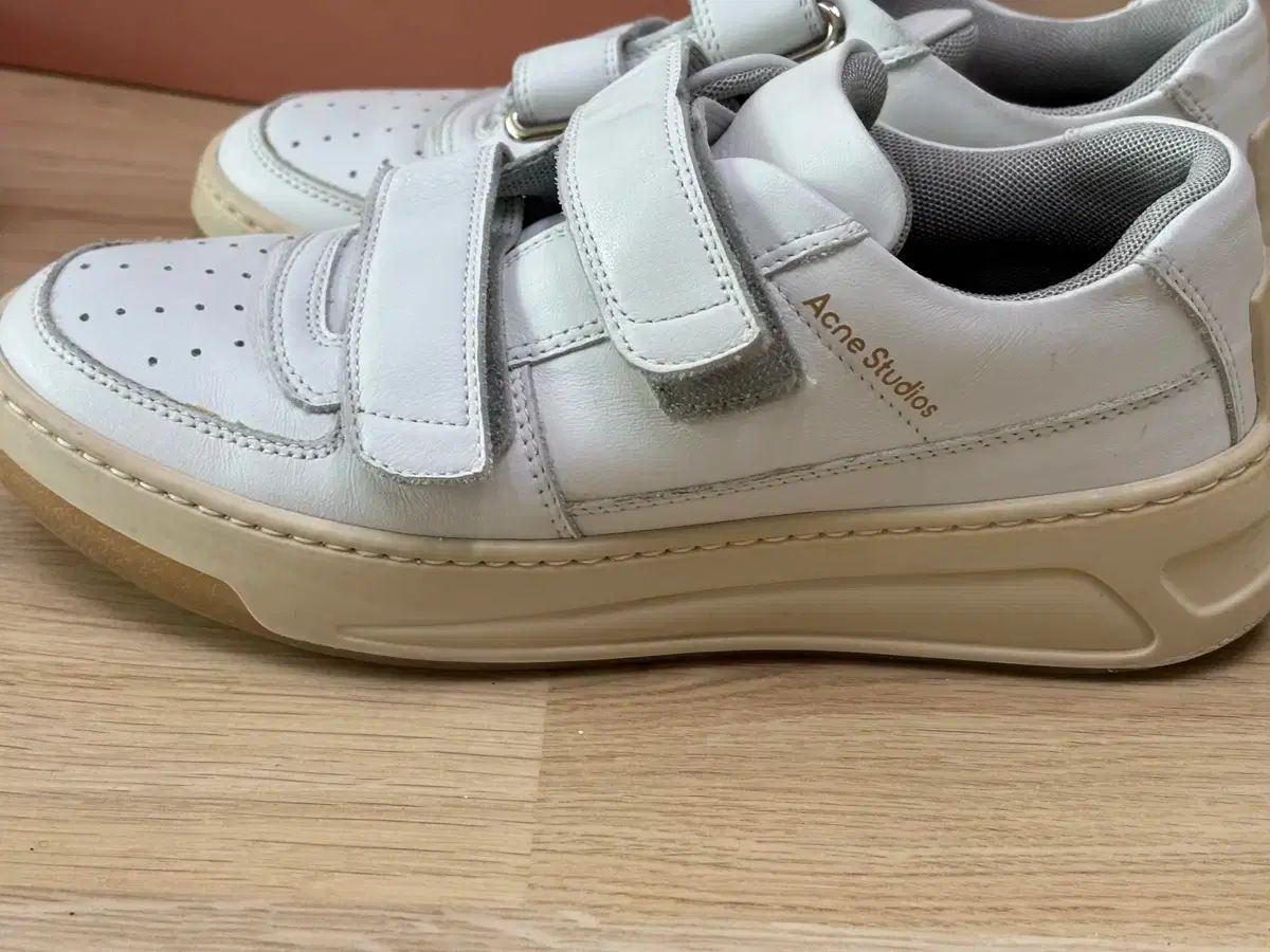 品質保証 AcneStudios(アクネストゥディオズ) スタジオ スニーカーズ
