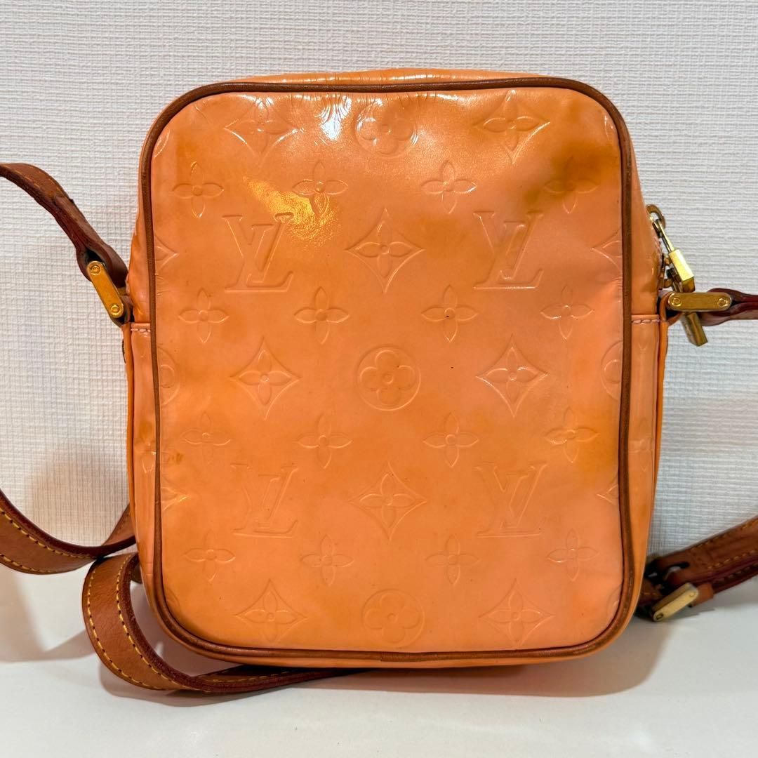 OneMall provides Mercari products: LOUIS VUITTON ルイヴィトン