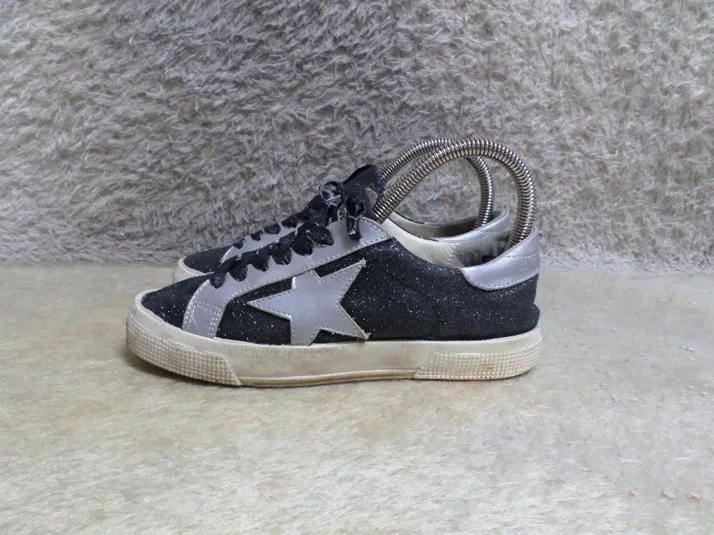 225 GOLDEN GOOSE ゴールデングース メイ ブラック スニーカー 35 