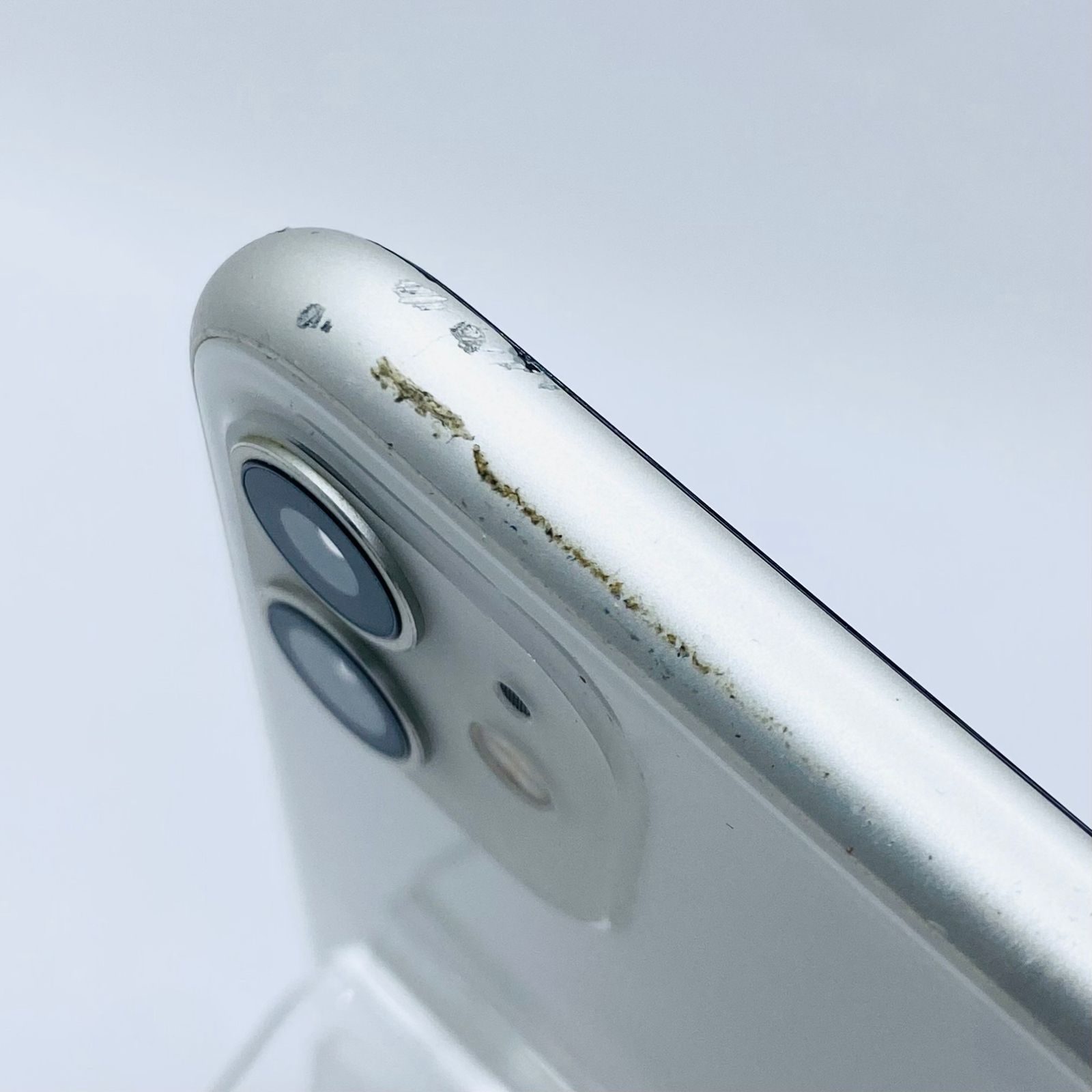 iPhone11 128GB ホワイト SIMフリー 中古 - メルカリ