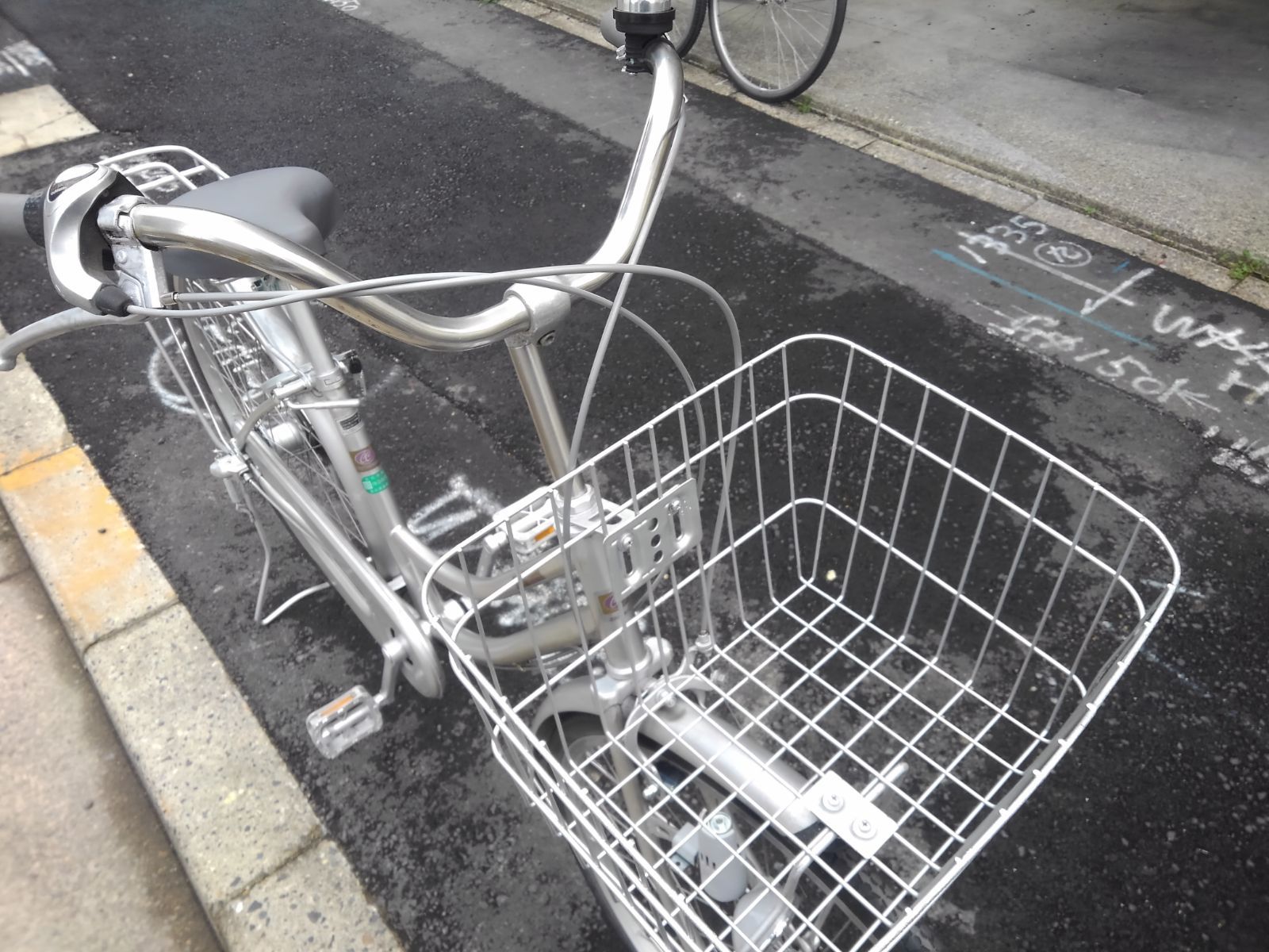 引き取り限定！(名古屋市昭和区)自転車3935 元電動 ブリヂストン 