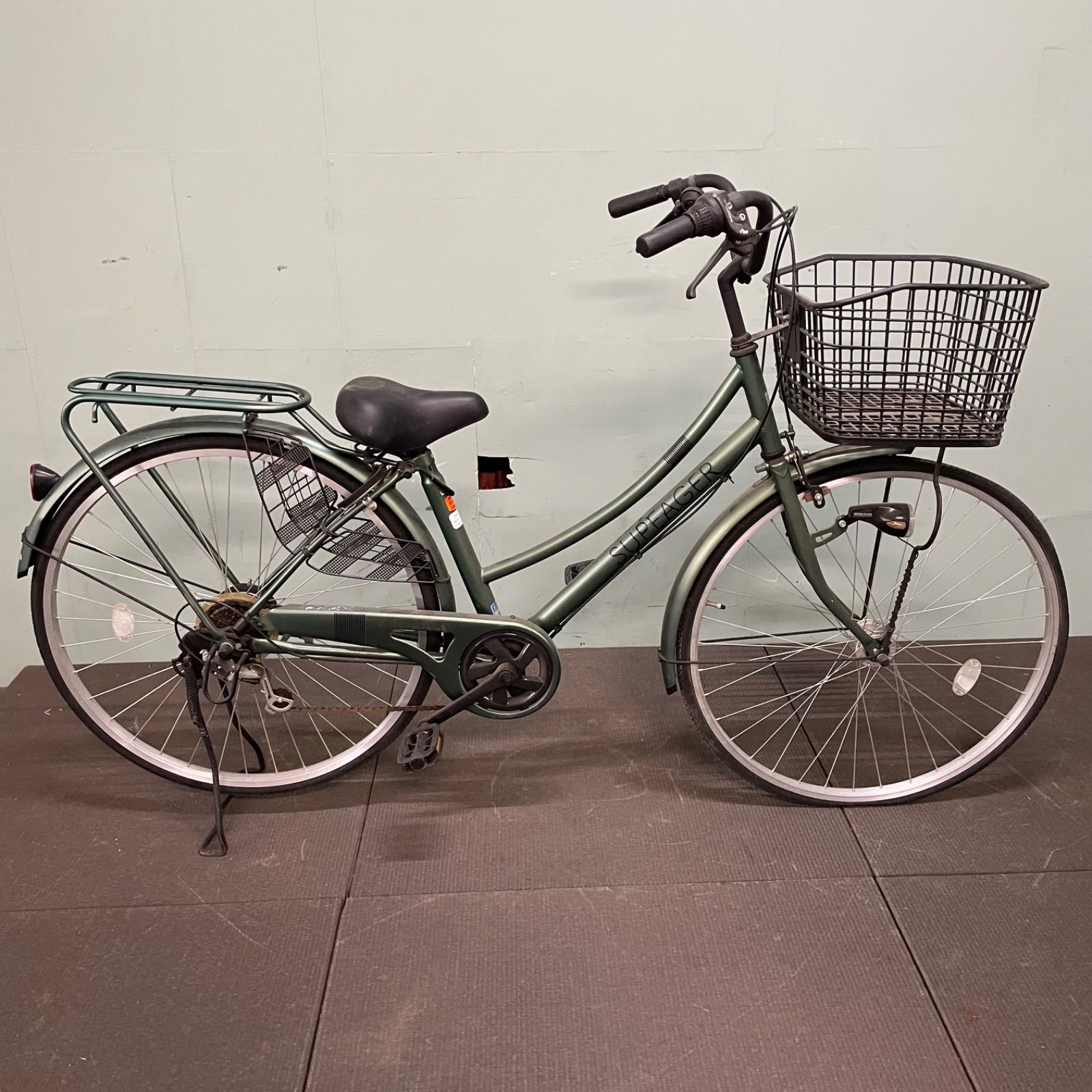♭ 自転車 ママチャリ 鍵付き - メルカリ