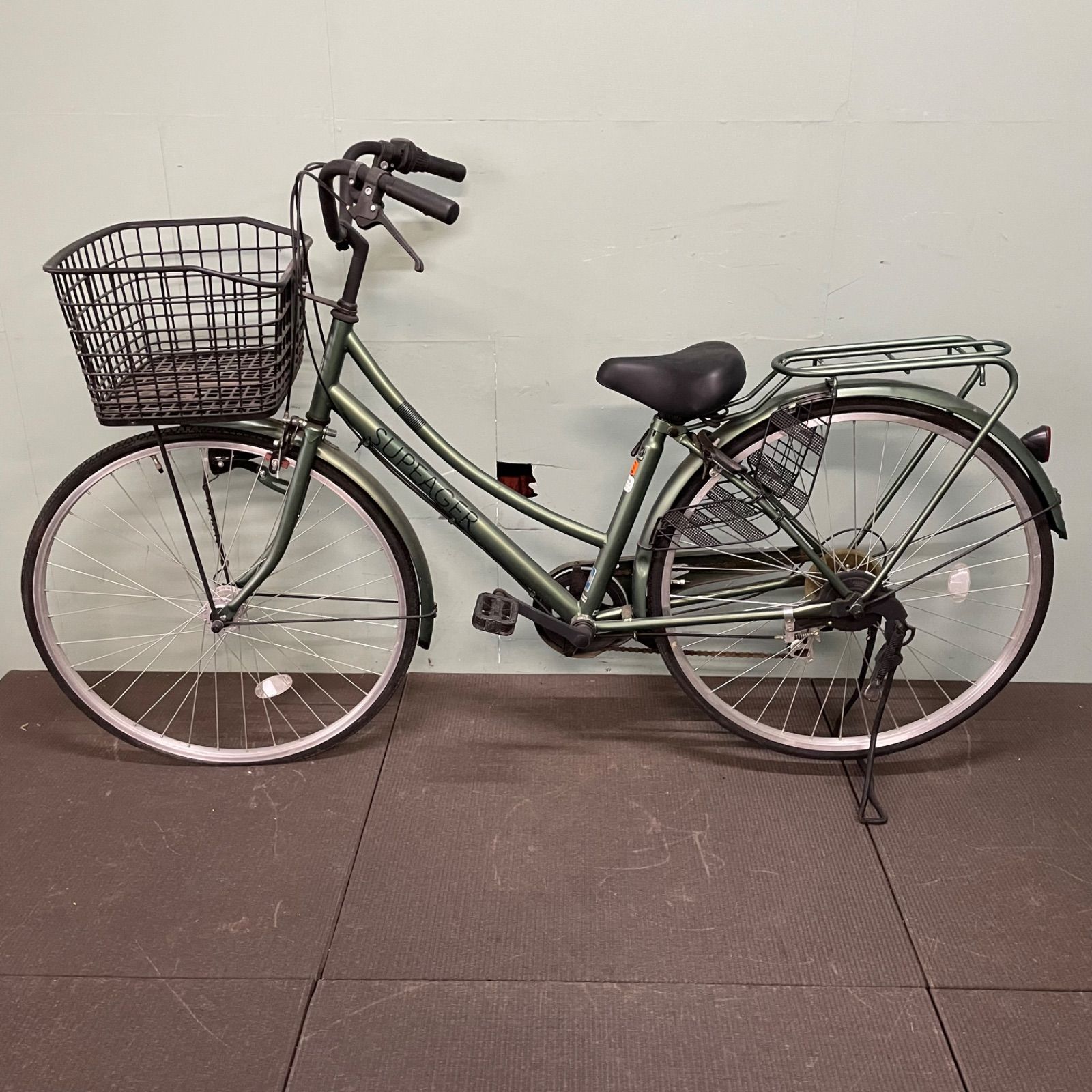 ♭ 自転車 ママチャリ 鍵付き - メルカリ