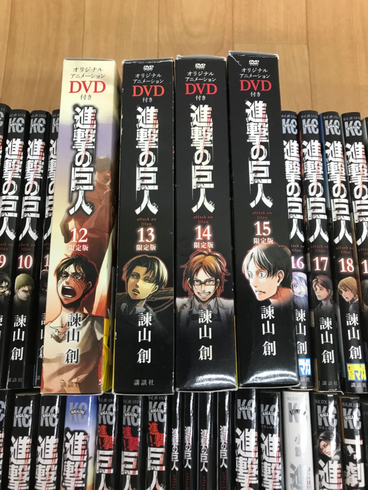 ☆③進撃の巨人 1巻～34巻 コミック全巻セット＋12~15巻DVD付き限定版