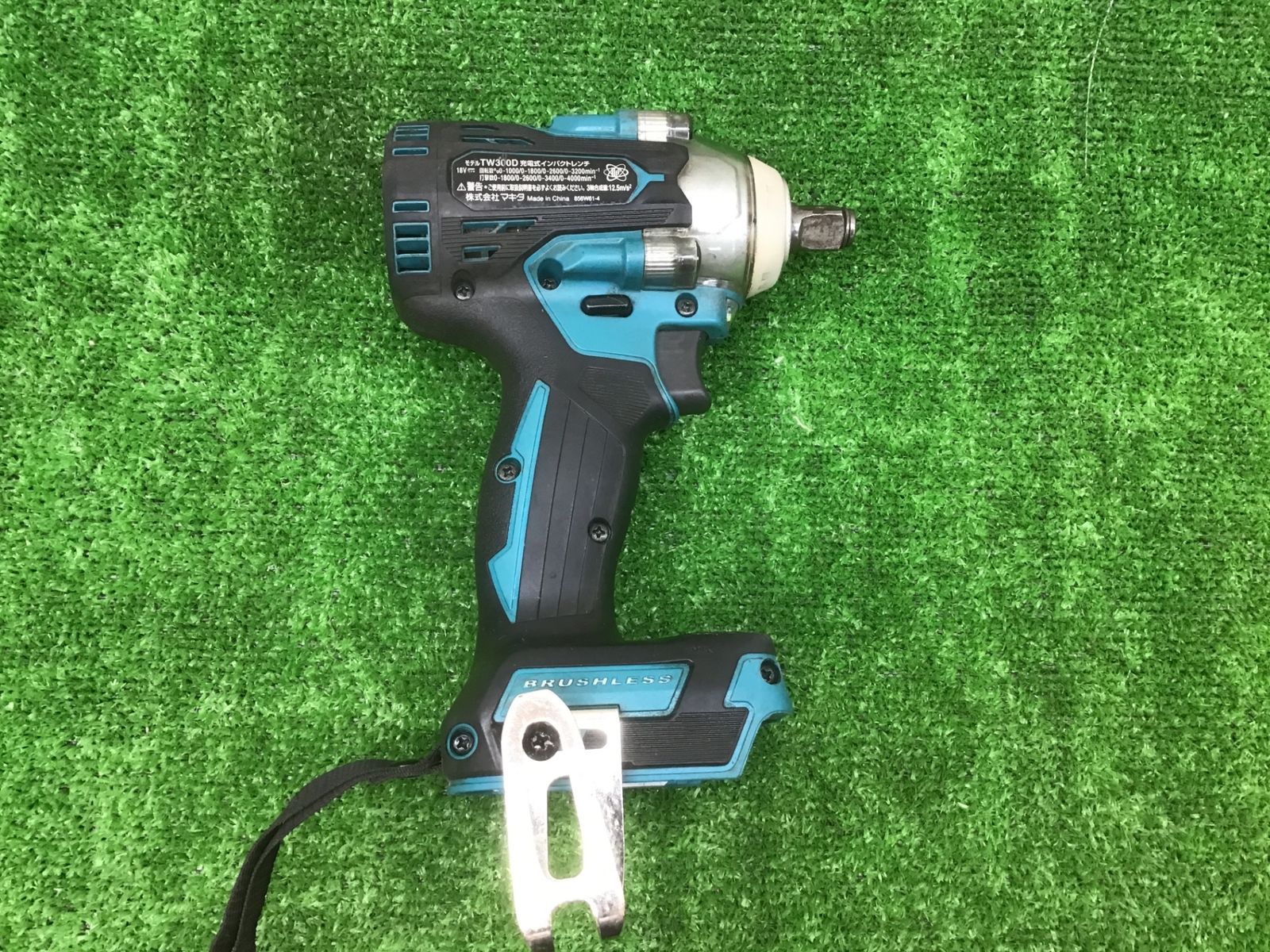 中古動作品】マキタ(makita) 18Vコードレスインパクトレンチ TW300DZ 