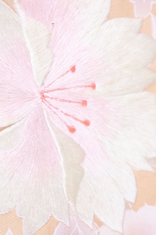 名古屋帯 ベージュ 桜色 白 花 刺繍 L91 - メルカリ 名古屋帯 ベージュ 桜色 白 花 刺繍 L91 - メルカリ