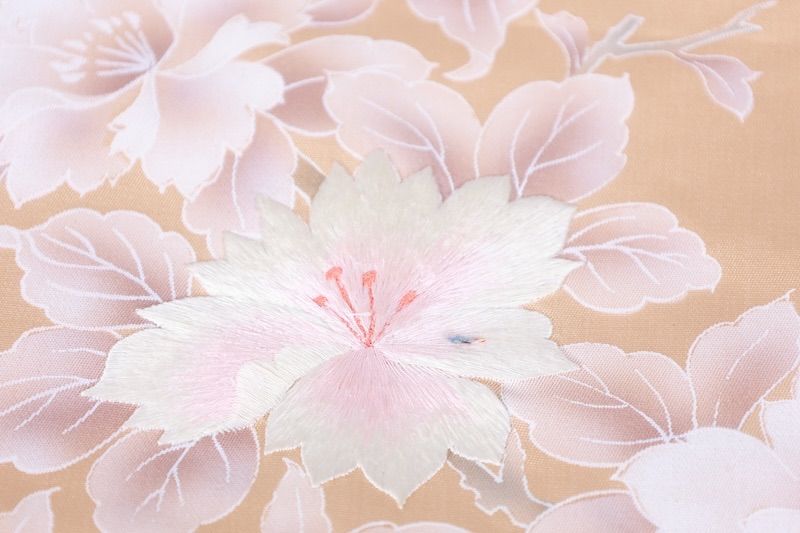 名古屋帯 ベージュ 桜色 白 花 刺繍 L91 - メルカリ 名古屋帯 ベージュ 桜色 白 花 刺繍 L91 - メルカリ