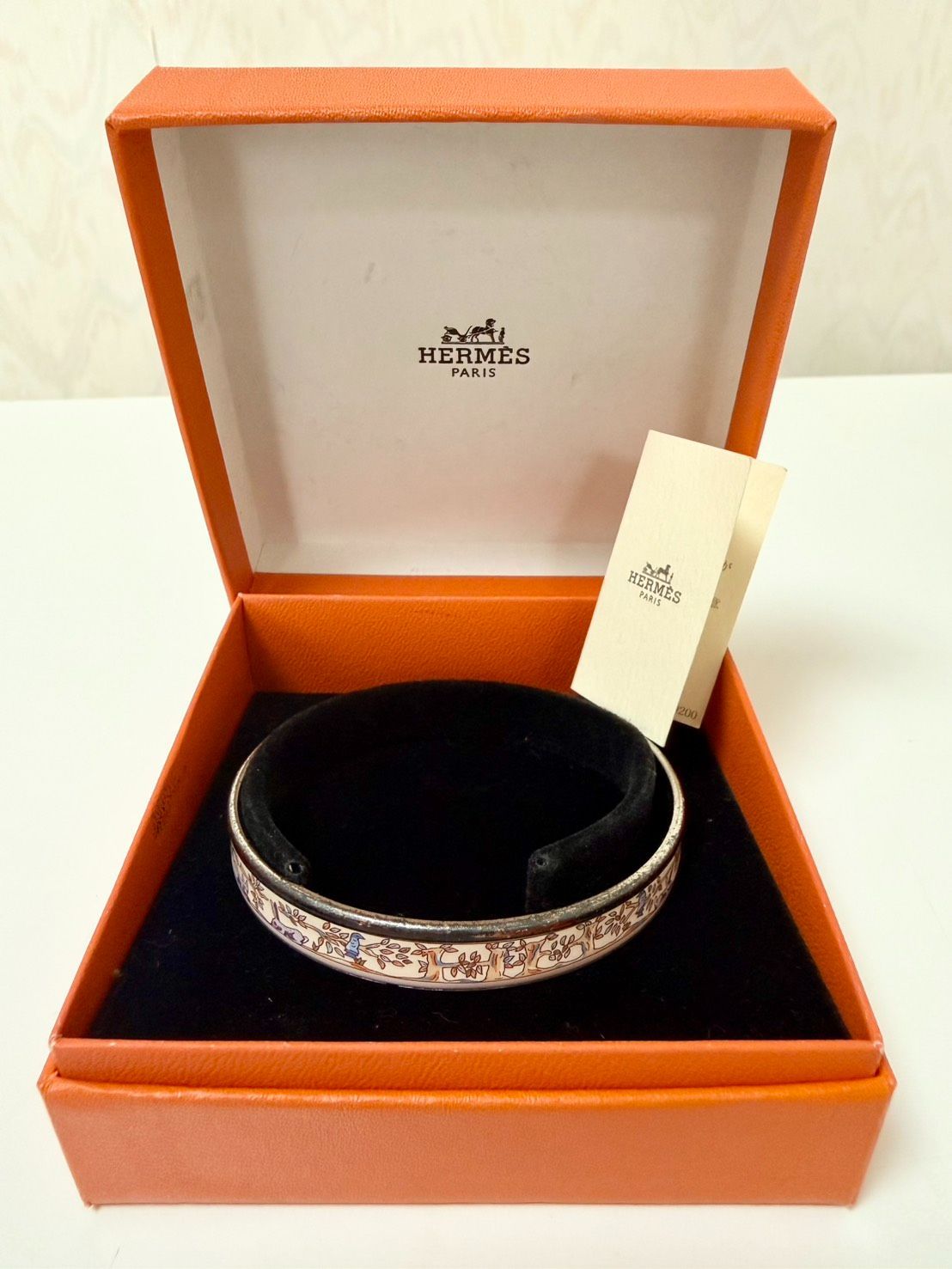 HERMES　エルメス エマイユGM　七宝焼きバングル　箱付き　良品　42052 HERMES エルメス エマイユGM 七宝焼きバングル 箱付き 良品 42052