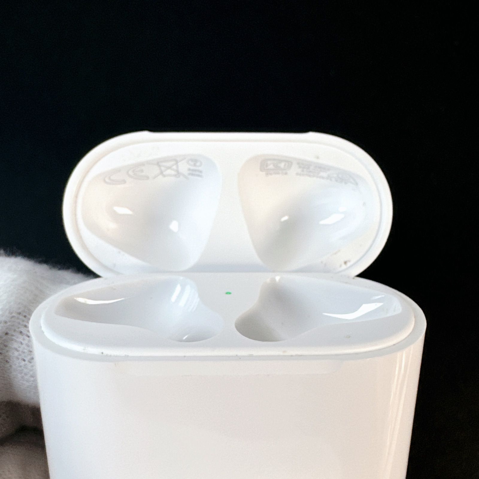 Apple アップル AirPods 第2世代 充電ケース A1602 純正 ケースのみ 