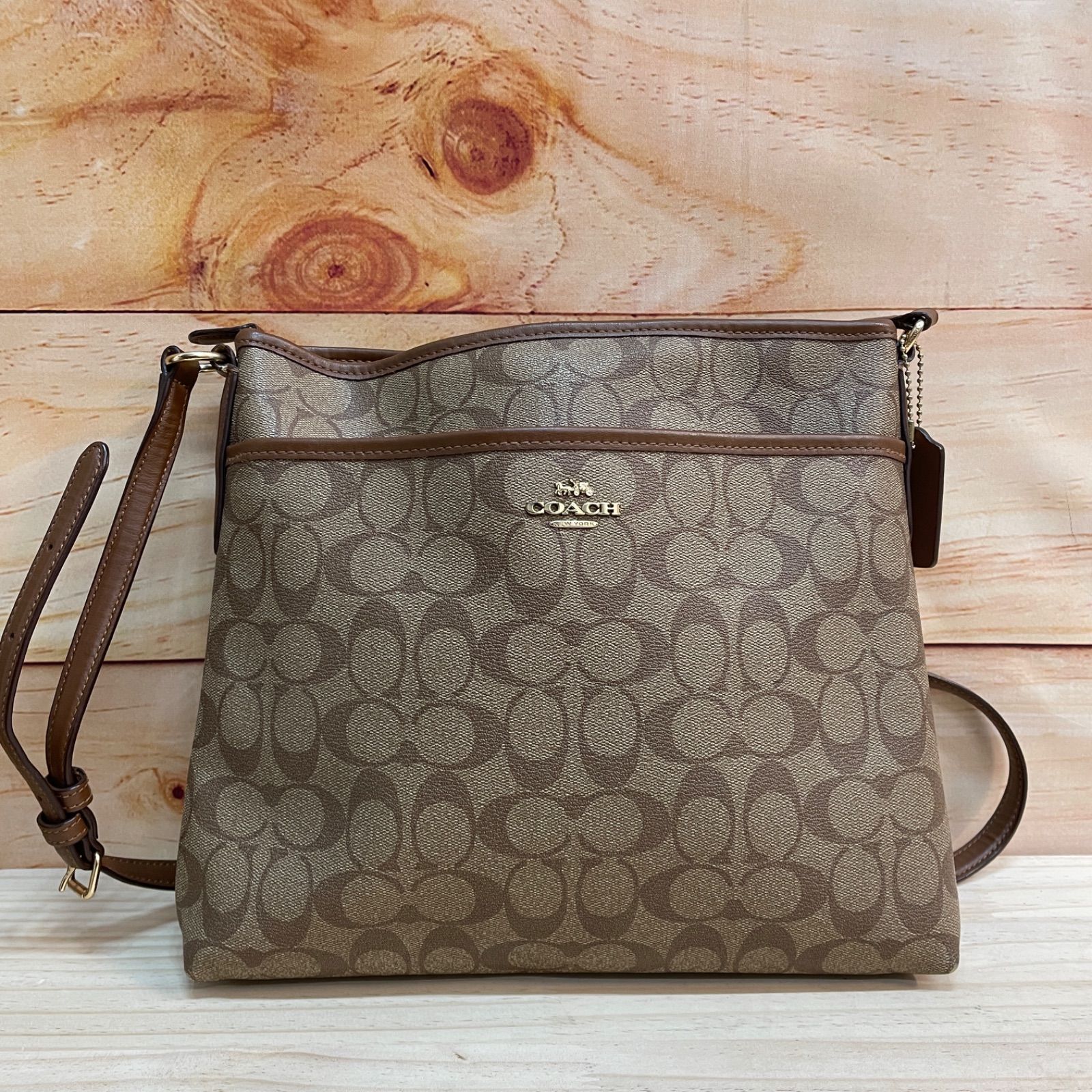 coach コーチ ショルダーバッグ クロスボディバッグ シグネチャー 