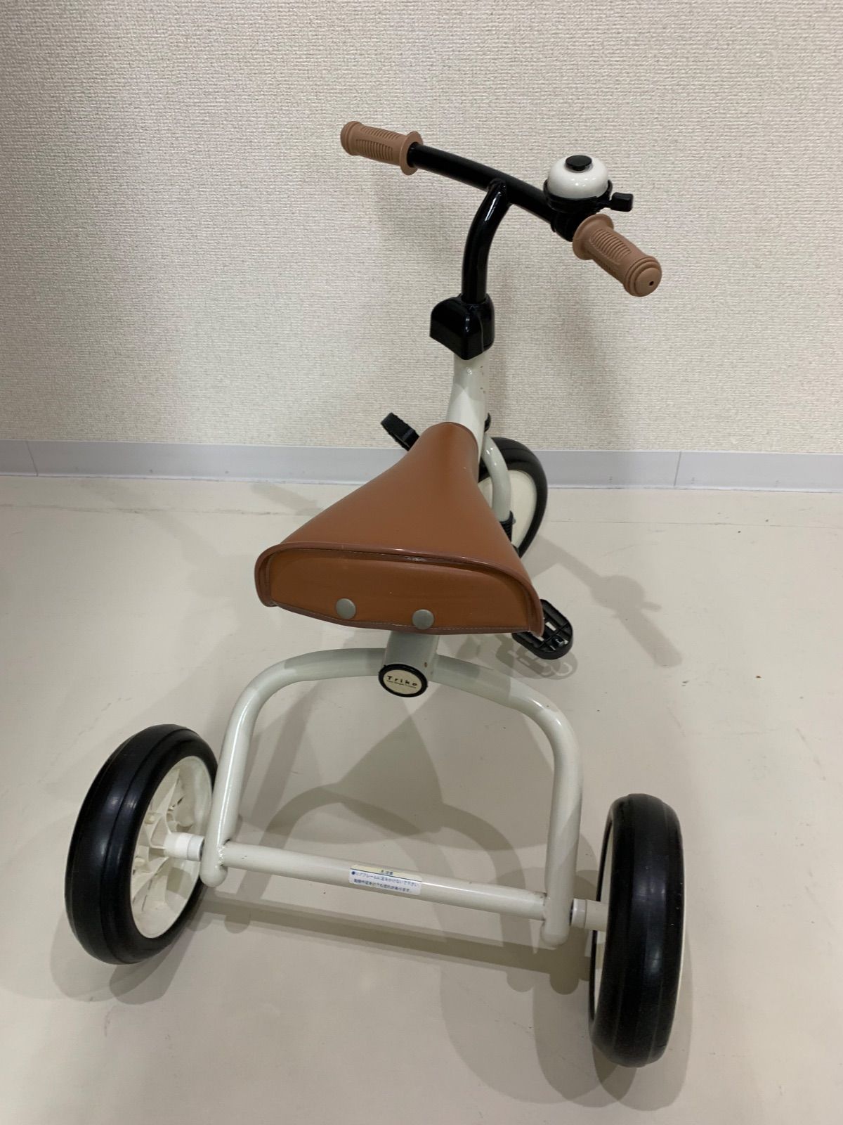 【美品】BTM trike 三輪車 ホワイト×ブラウン BTM trike 三輪車 ホワイト×ブラウン 子供用三輪車 折りたたみ 7in1