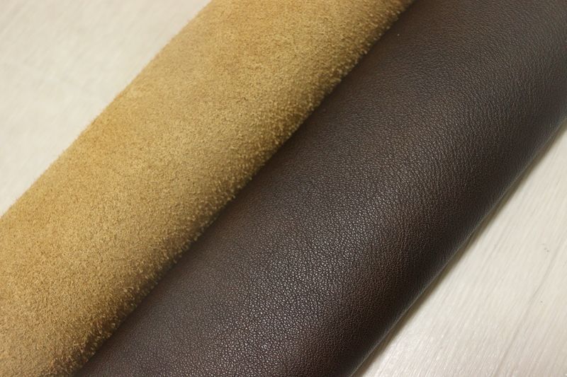 ヴィンテージ 250ds クロム革 牛革 イタリア レザー アンチック加工 はぎれ 一枚革 レザークラフト 革 皮 本革 diy 生地 材料