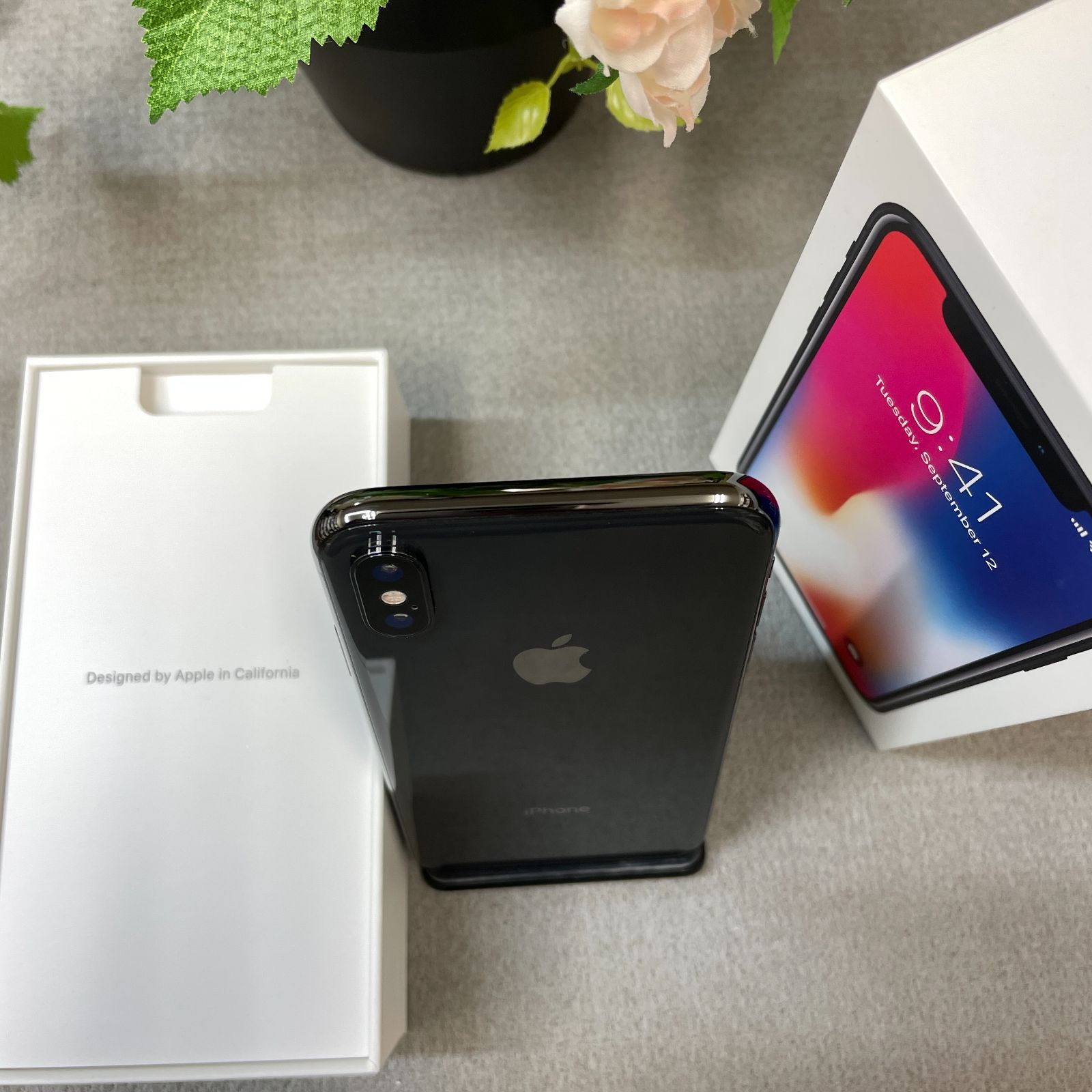 Apple iPhone X 本体 スペースグレイ 256GB おまけ付き 【公式通販】