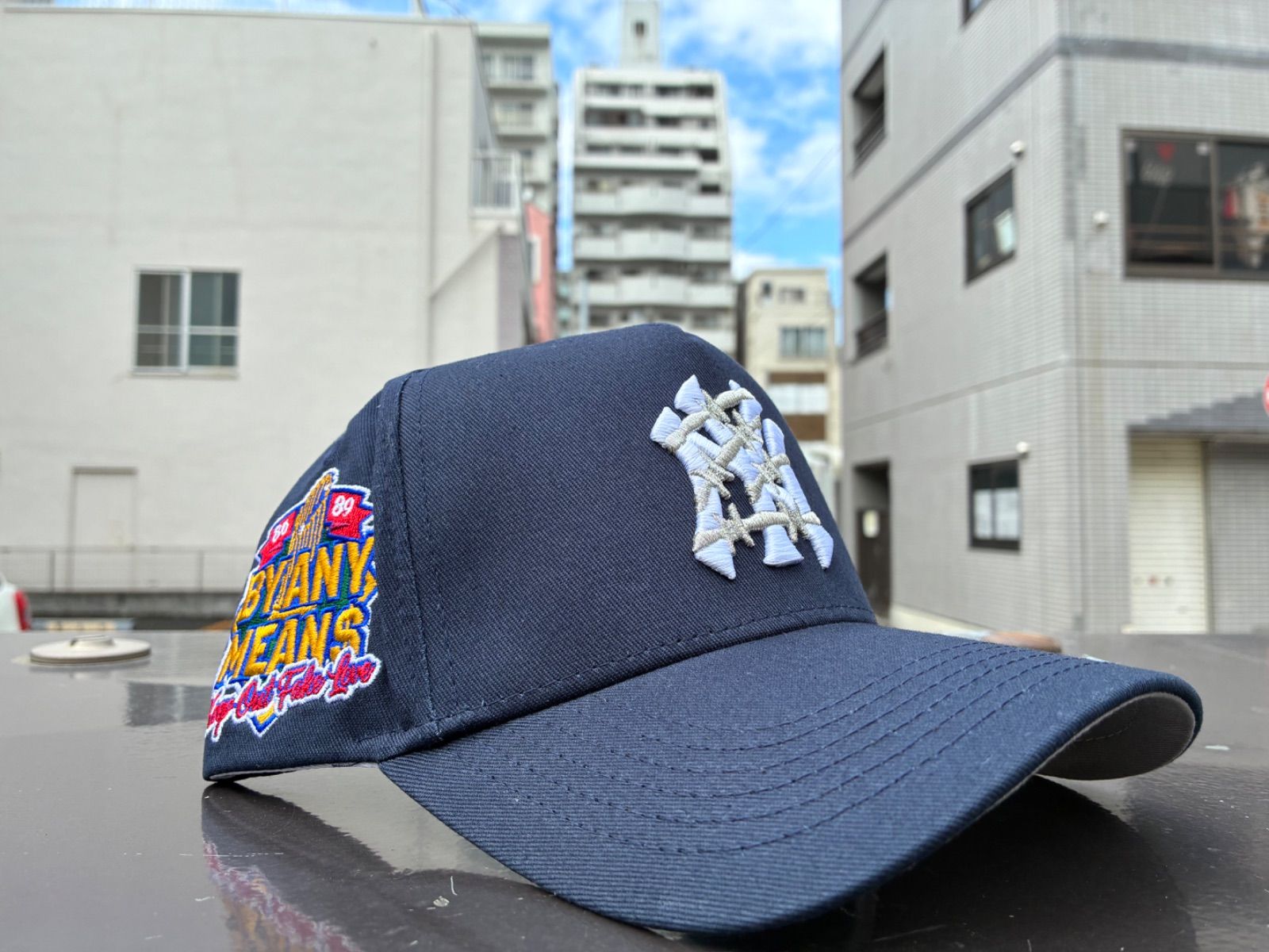NY キャップ 激レア商品‼️ 早い者勝ち KEEP OUT FAKE LOVE WORLD FAMOUS NY SNAPBACK CAP【NAVY】 ¥9900+送料