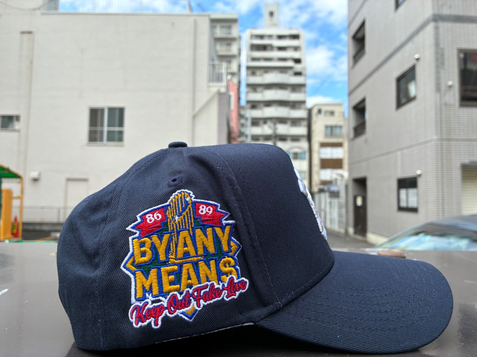 KEEP OUT FAKE LOVE WORLD FAMOUS NY SNAPBACK CAP【NAVY】 ¥9900+送料