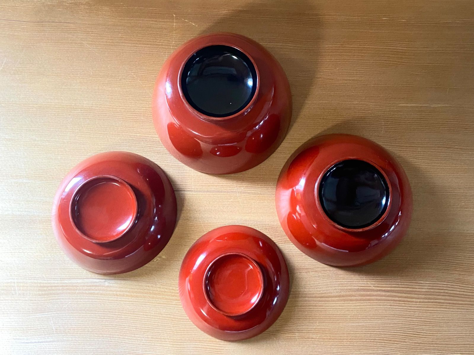 能登蔵出し 輪島塗 朱漆 入れ子 四つ椀 / 時代 朱塗 漆器椀 四つ組椀 能登蔵出し 輪島塗 朱漆 入れ子 四つ椀 / 時代 朱塗 漆器椀 四つ組椀