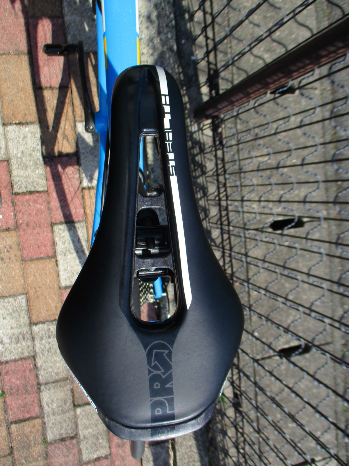 B101 TREK Emonda ALR 300RLPHR ALMINIUM - メルカリ