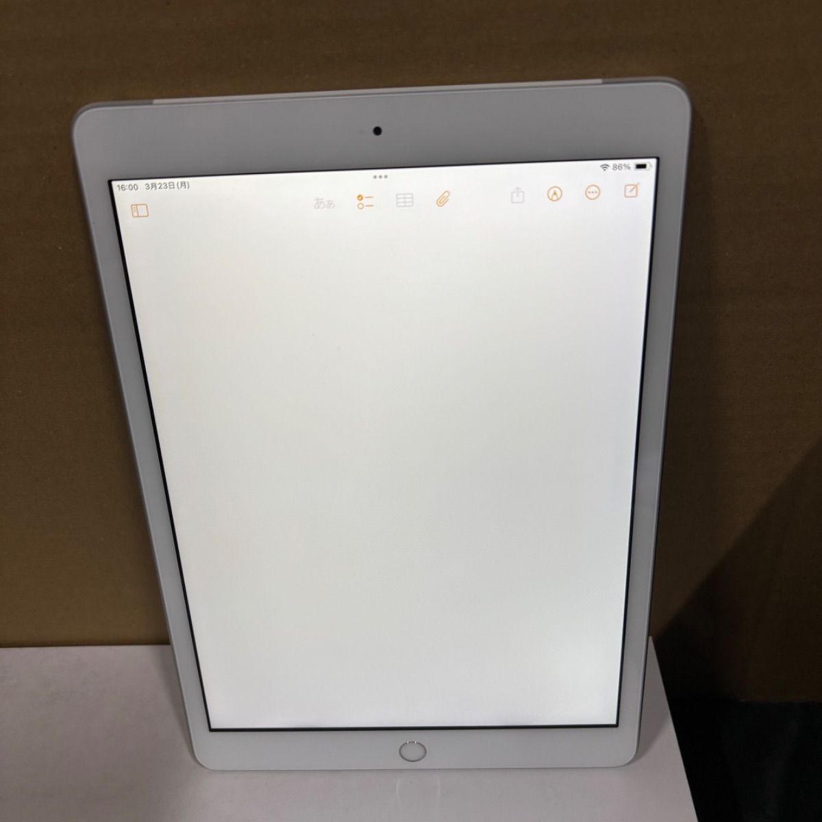 Apple iPad 第8世代 Wi-Fi+Cellular 32GB シルバー - メルカリ