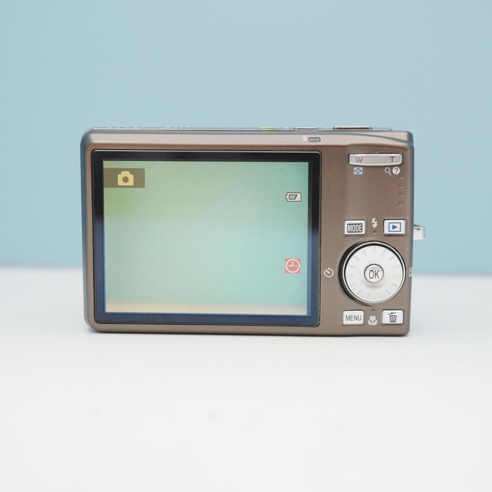 Nikon COOLPIX S700 デジカメ スマホ転送OK フルセット 美品 a6021 