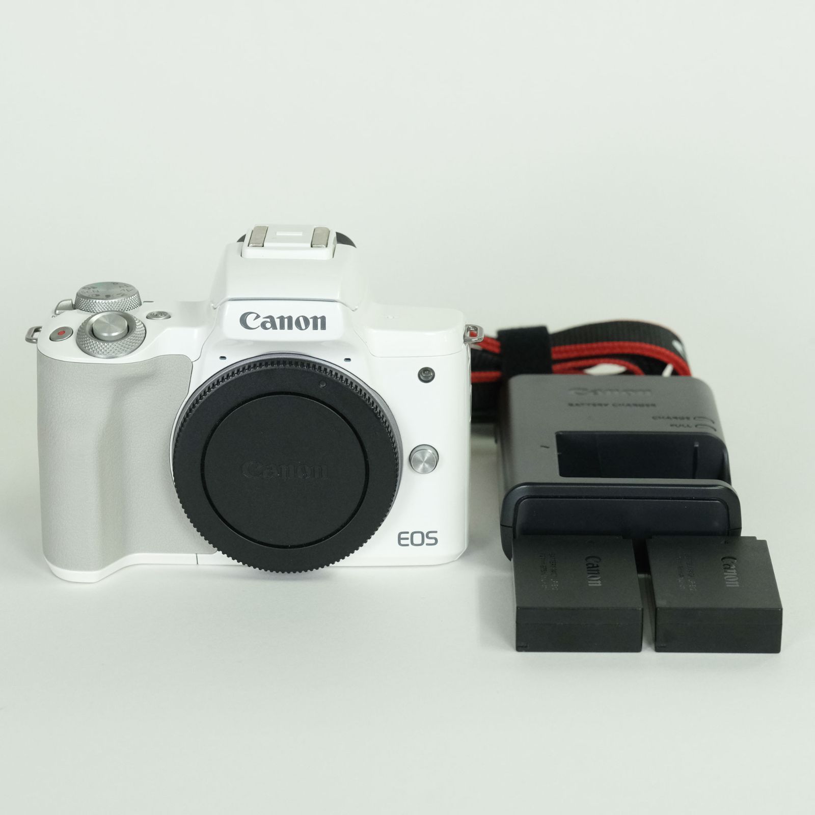 美品 | バッテリー2個付] Canon EOS Kiss M [ボディ ホワイト] | Canon 