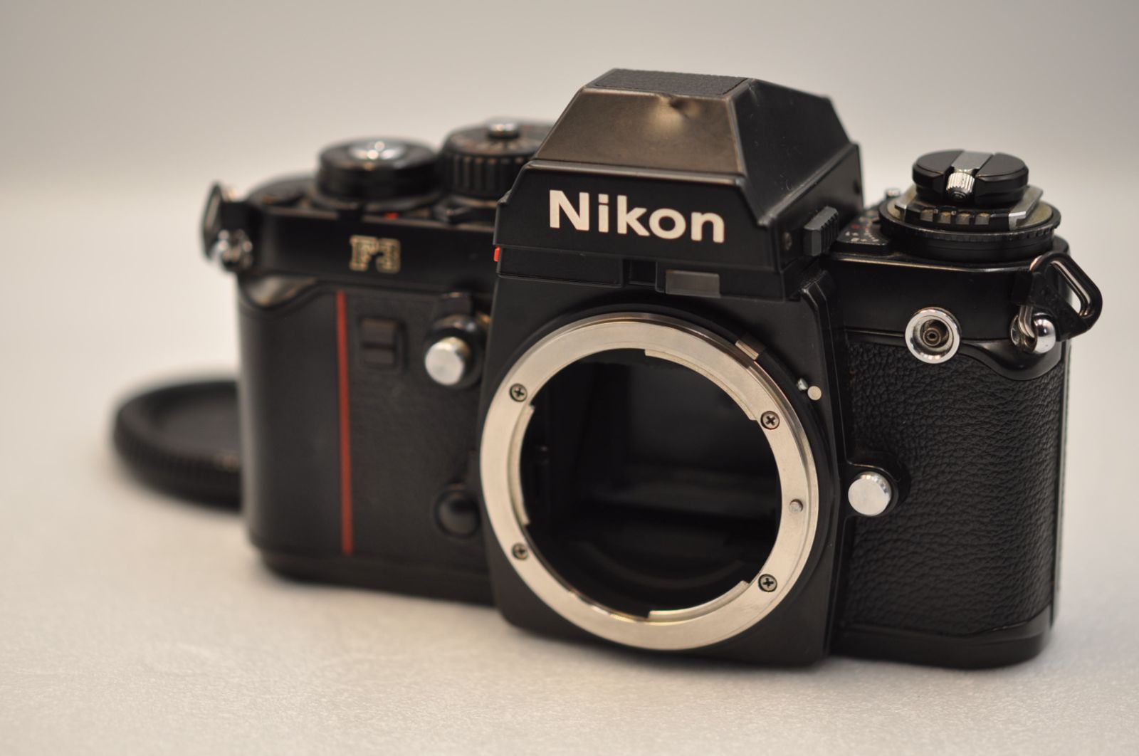 Nikon F3 Eye Level Black 35mm SLR Film Camera ニコン フィルム一眼
