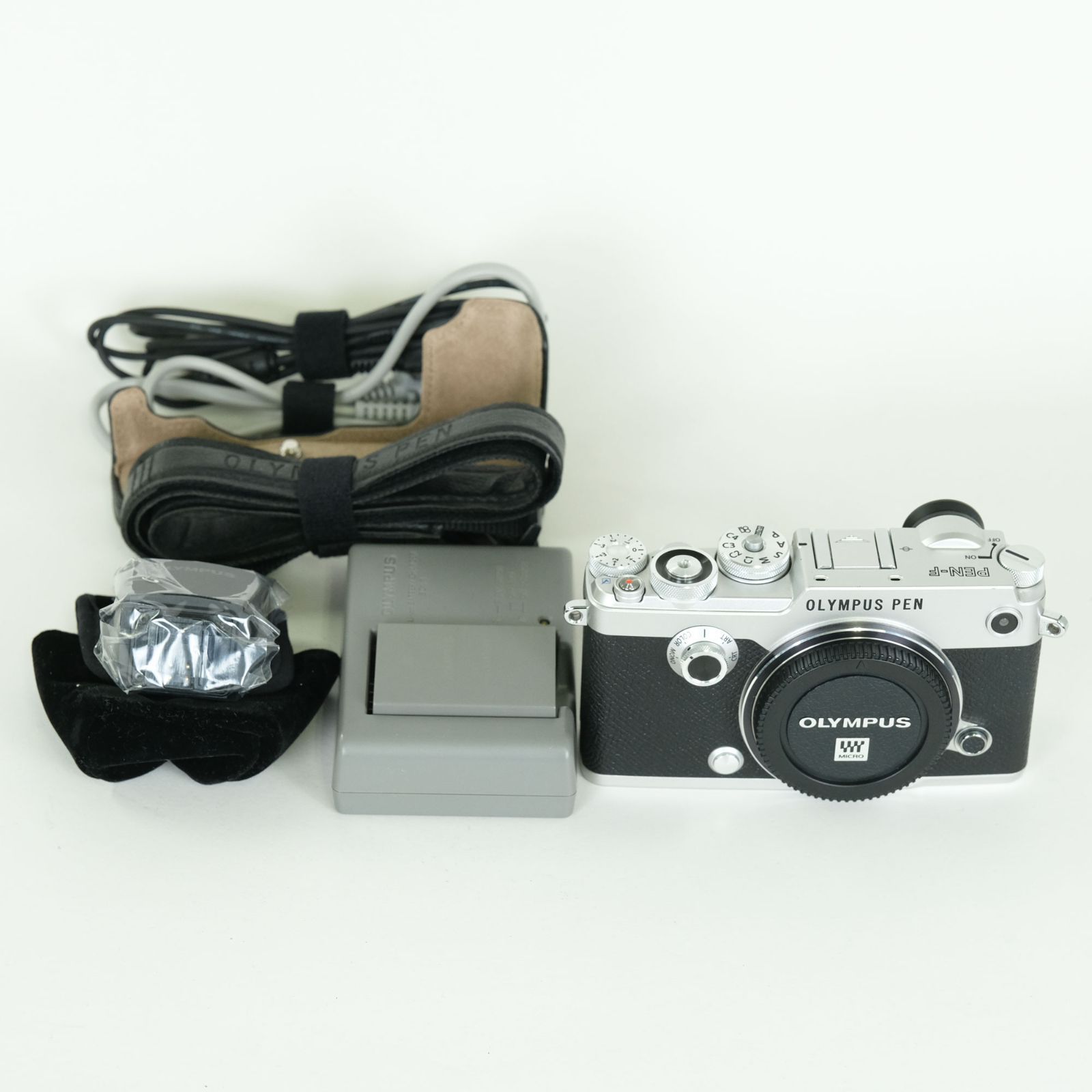美品 | シャッター数2,437回｜ボディケース付] OLYMPUS PEN-F