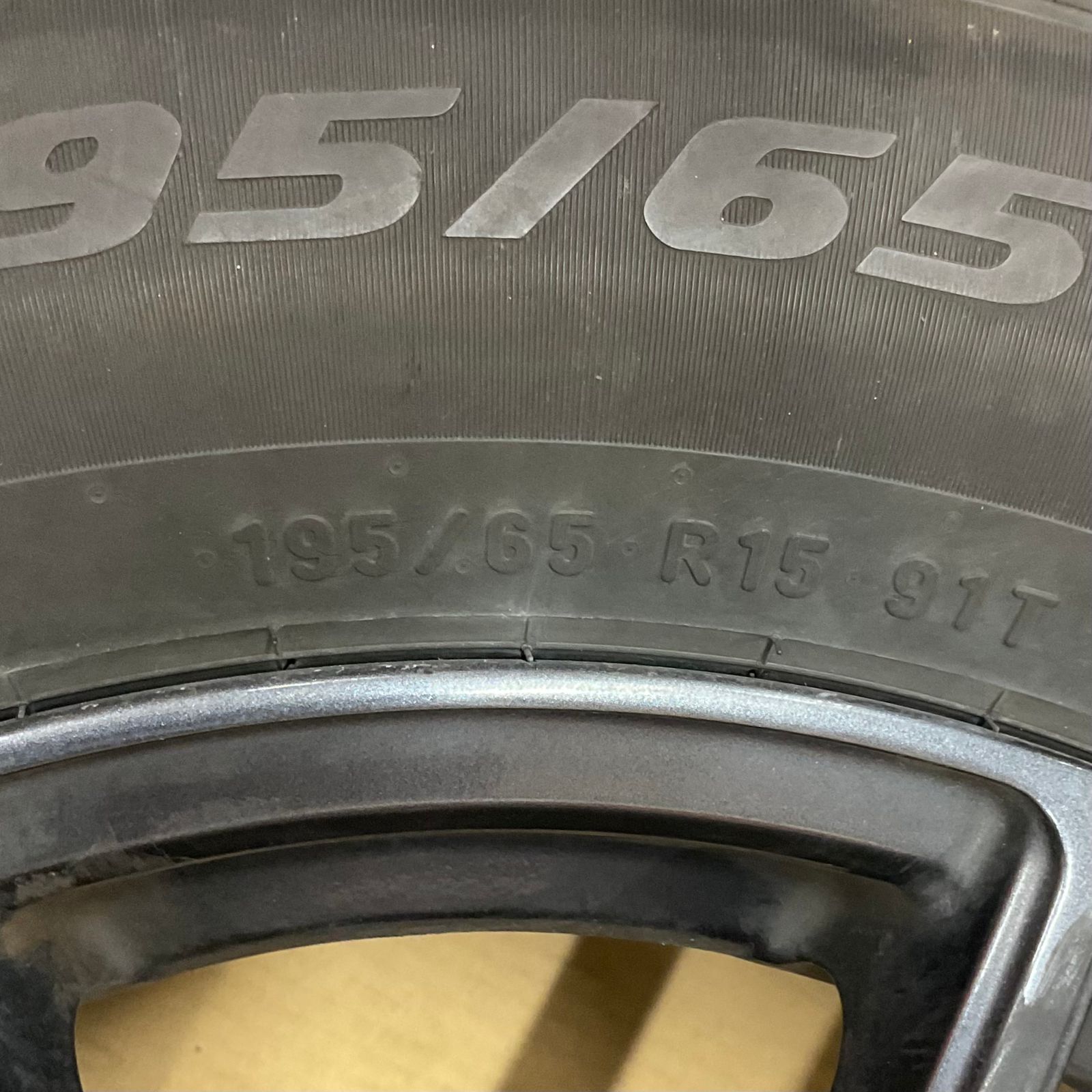 5穴 PCD114.3 15インチ 6.0J ＋43 Φ73mm WAREN 195/65R15 2024年製 