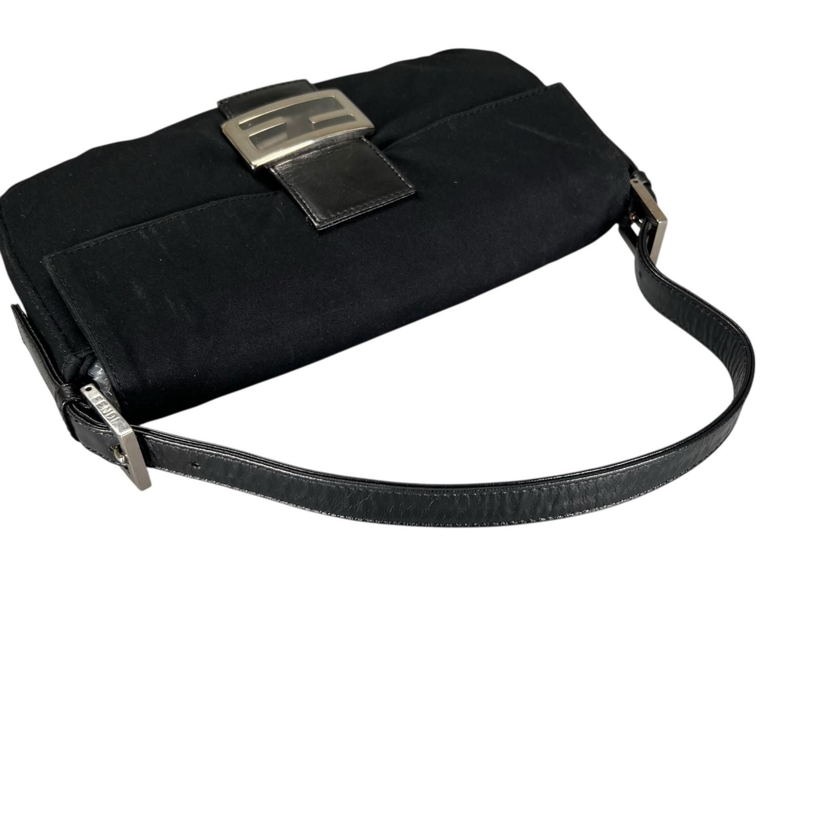 FENDI フェンディ マンマバケット ハンドバッグ ジャージー ブラック 