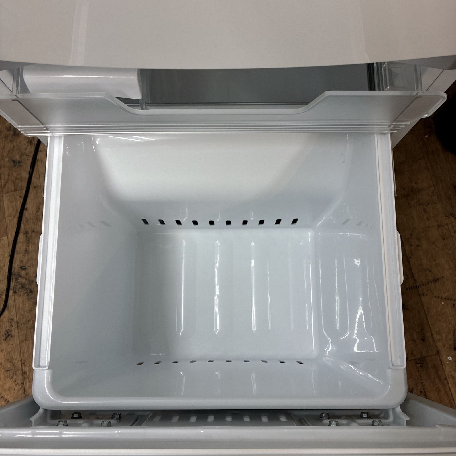 S146 ☀️ TOSHIBA ❘ 東芝 2ドア冷蔵庫 (153L・右開き）19年製 GR 