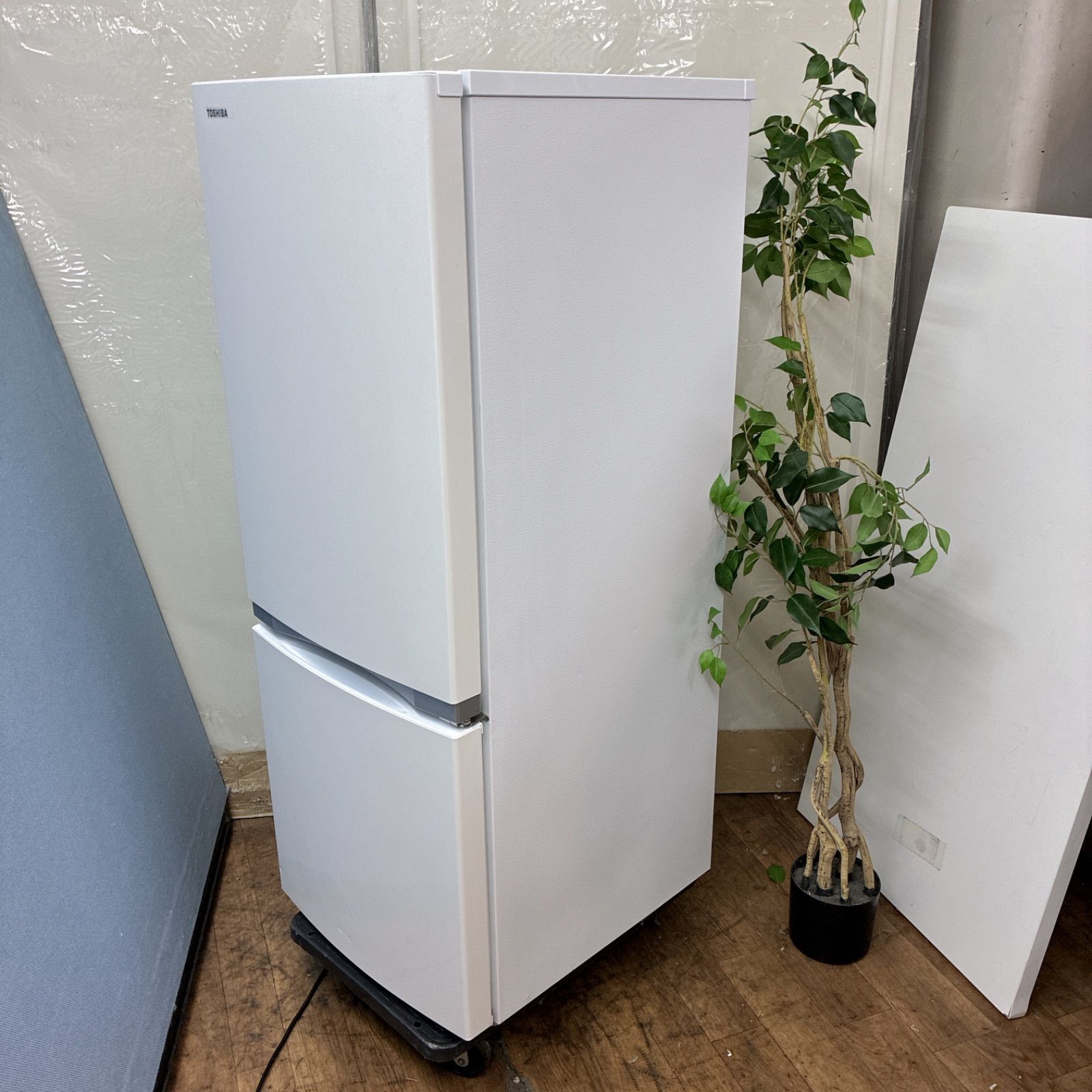 S146 ☀️ TOSHIBA ❘ 東芝 2ドア冷蔵庫 (153L・右開き）19年製 GR 