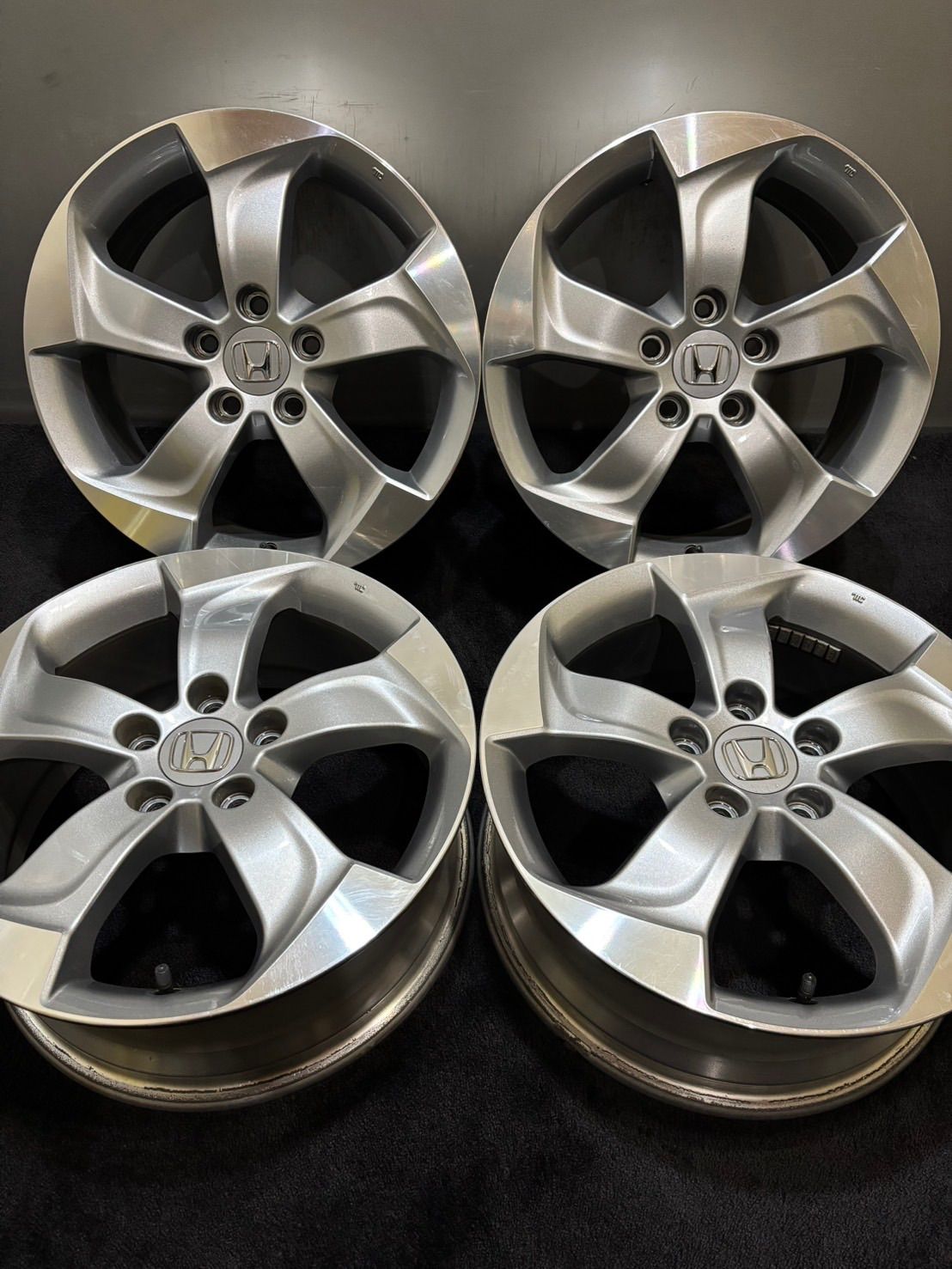 ☆ホンダ ヴェゼル 純正 ENKEI製 17インチ 7J +55 114.3 5H ☆ホンダ ヴェゼル 純正 ENKEI製 17インチ 7J +55 114.3 5H