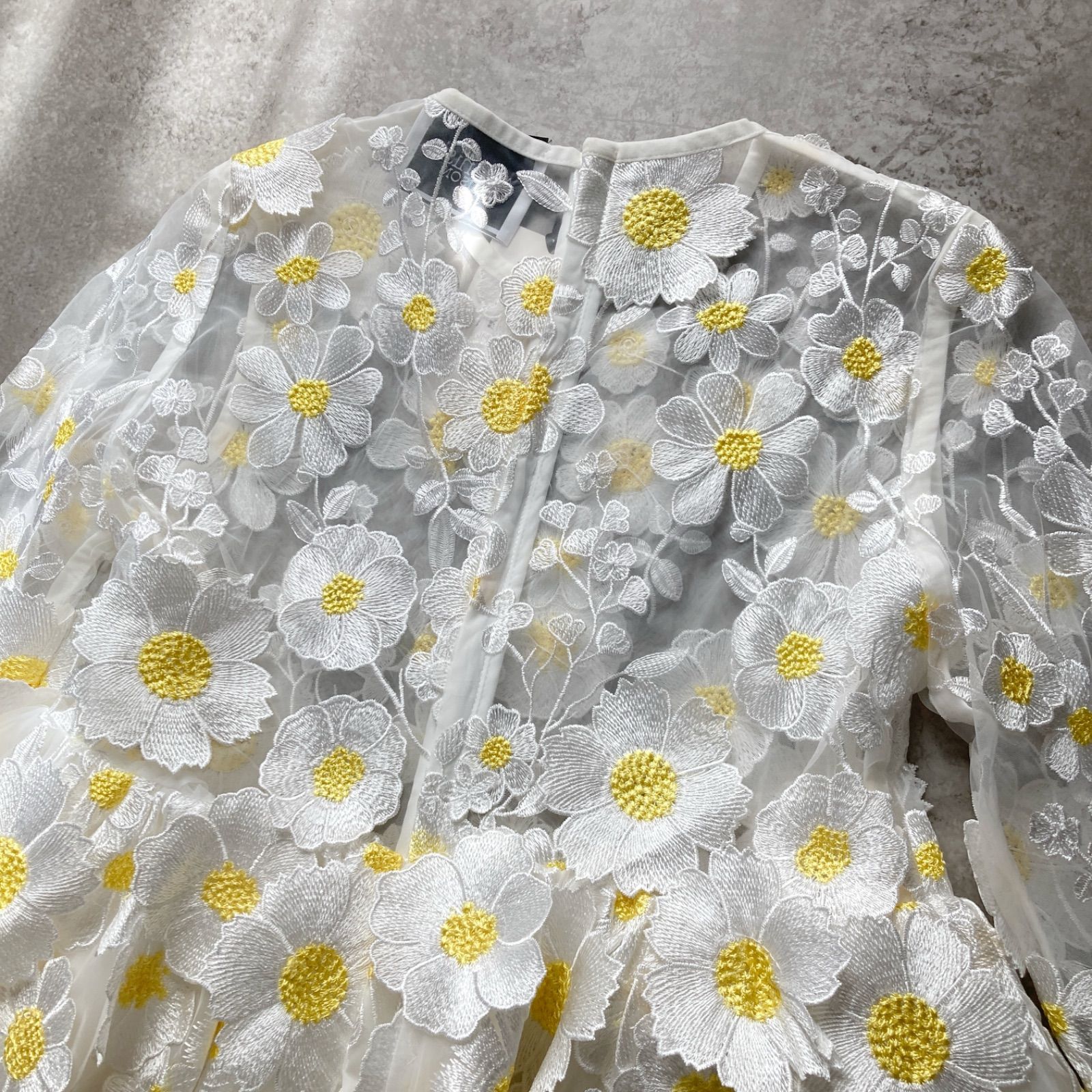 Adonisis アドニシス セゾン 立体フラワー刺繍 オーガンジー ペプラム 