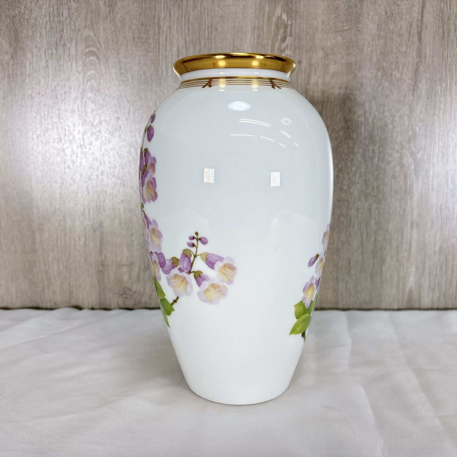 美品】大倉陶園 金蝕ぶどう 28cm花器（陶器花瓶） 美品】大倉陶園