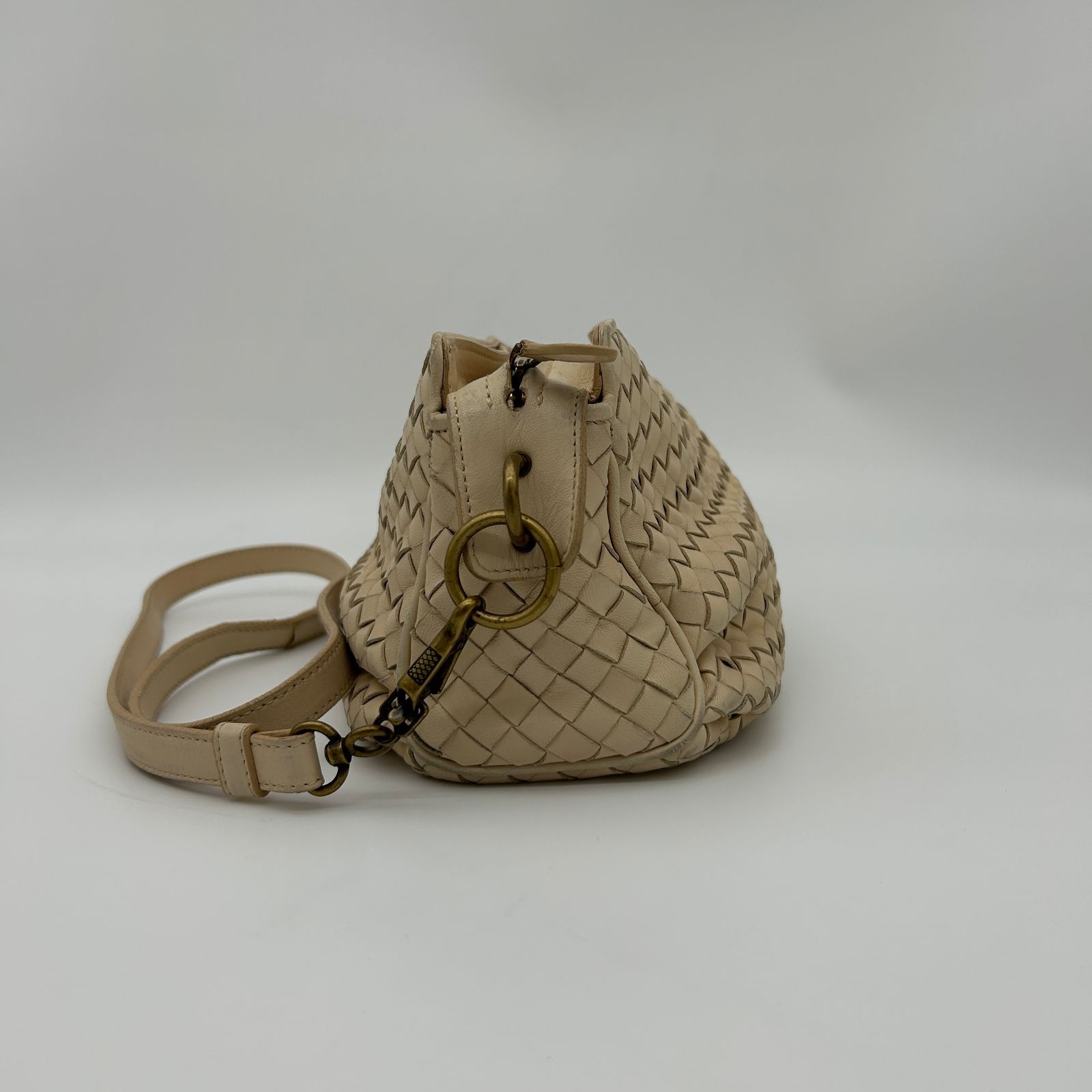BOTTEGA VENETA （ボッテガヴェネタ） イントレチャート チェーン 