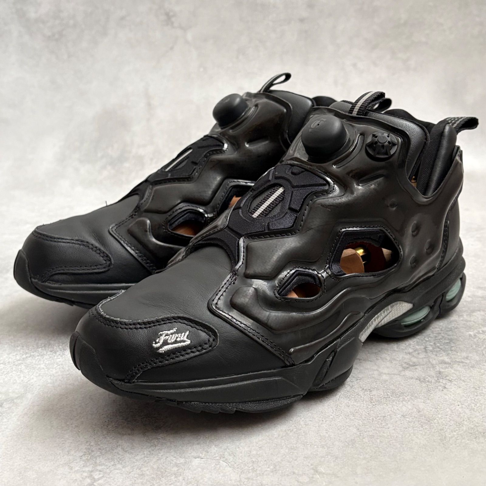 Reebok リーボック DV7676 インスタポンプフューリー スニーカー 