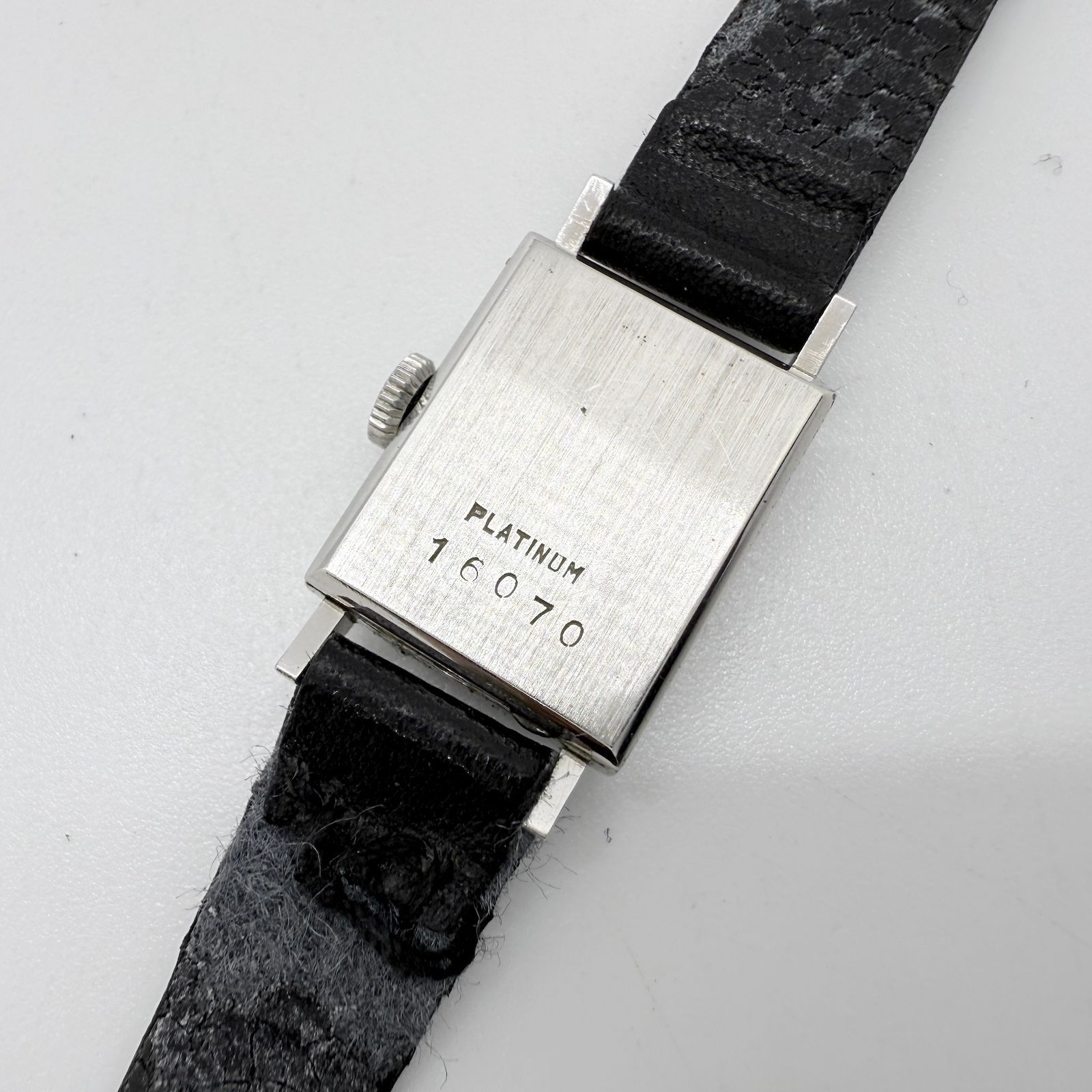 OMEGA オメガ ダイヤベゼル 16070 Pt ベージュ 手巻き レディース PT 