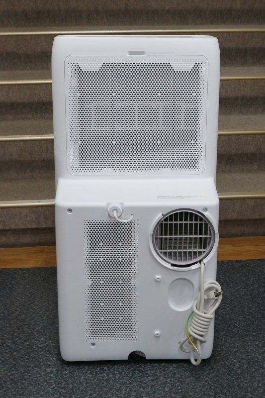 中古動作品 美品 アイリスオーヤマ ポータブルクーラー IPA-3523G 2024