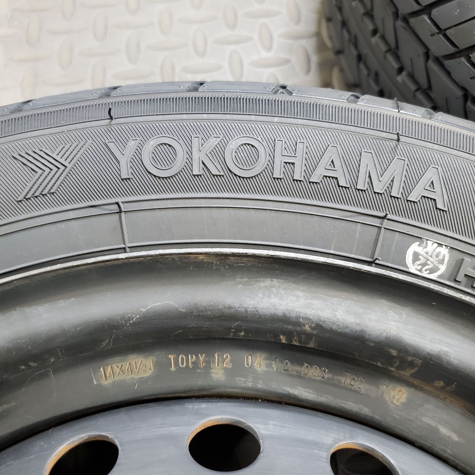 断捨離さん様引取り品】 26年製 新品タイヤ 155/65R14 ヨコハマ S306 